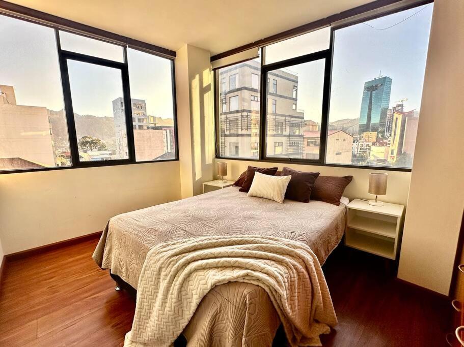 One-Bedroom Apartment photo 2