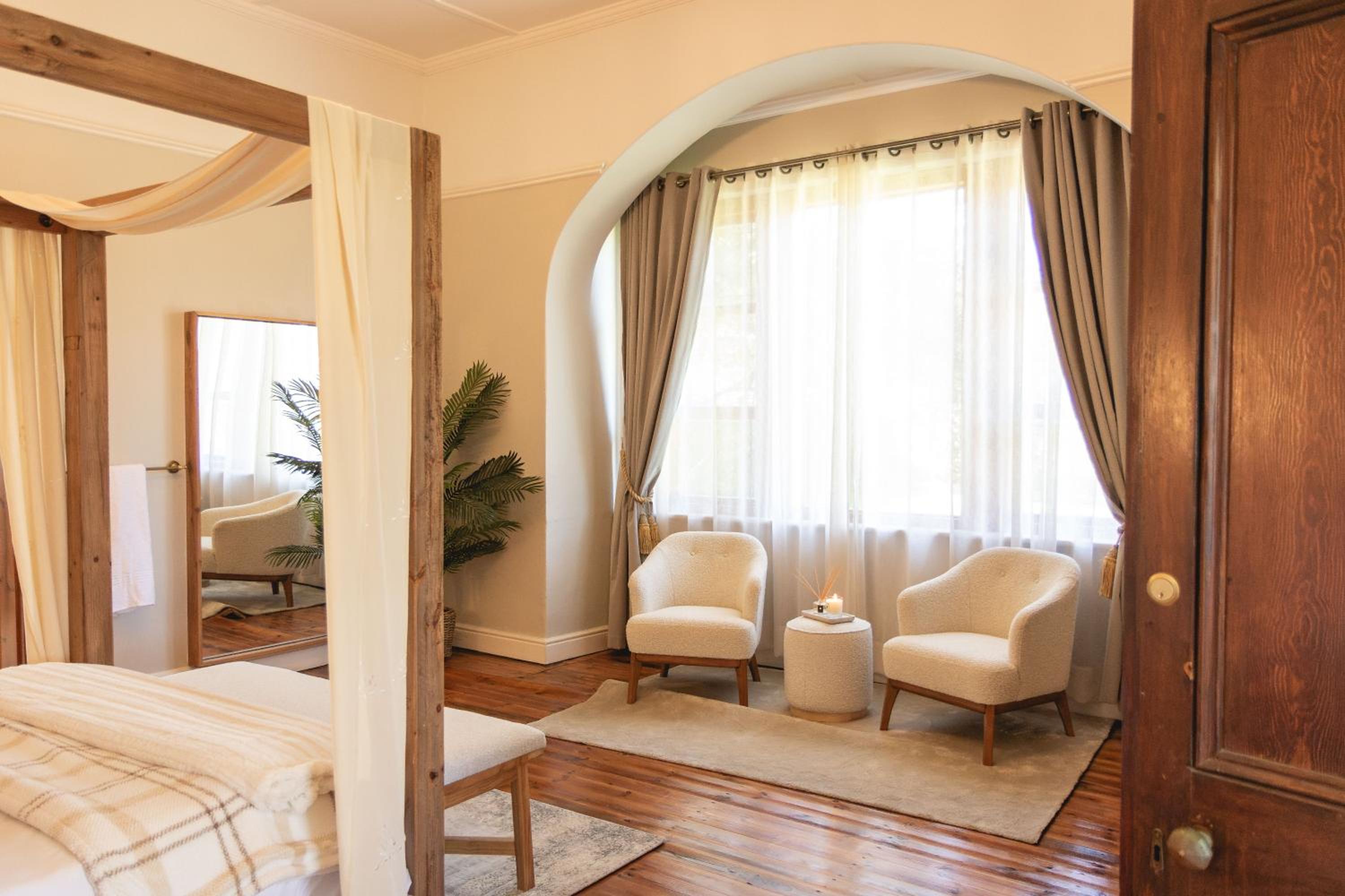Three-Bedroom House photo 1