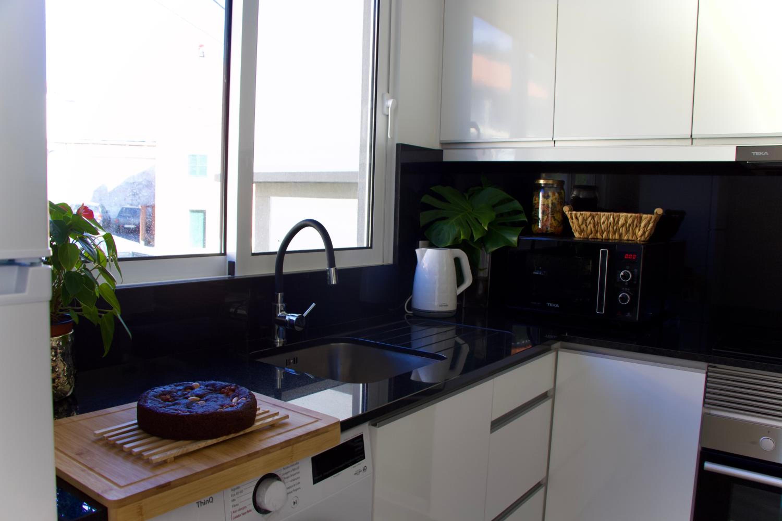One-Bedroom Apartment photo 2