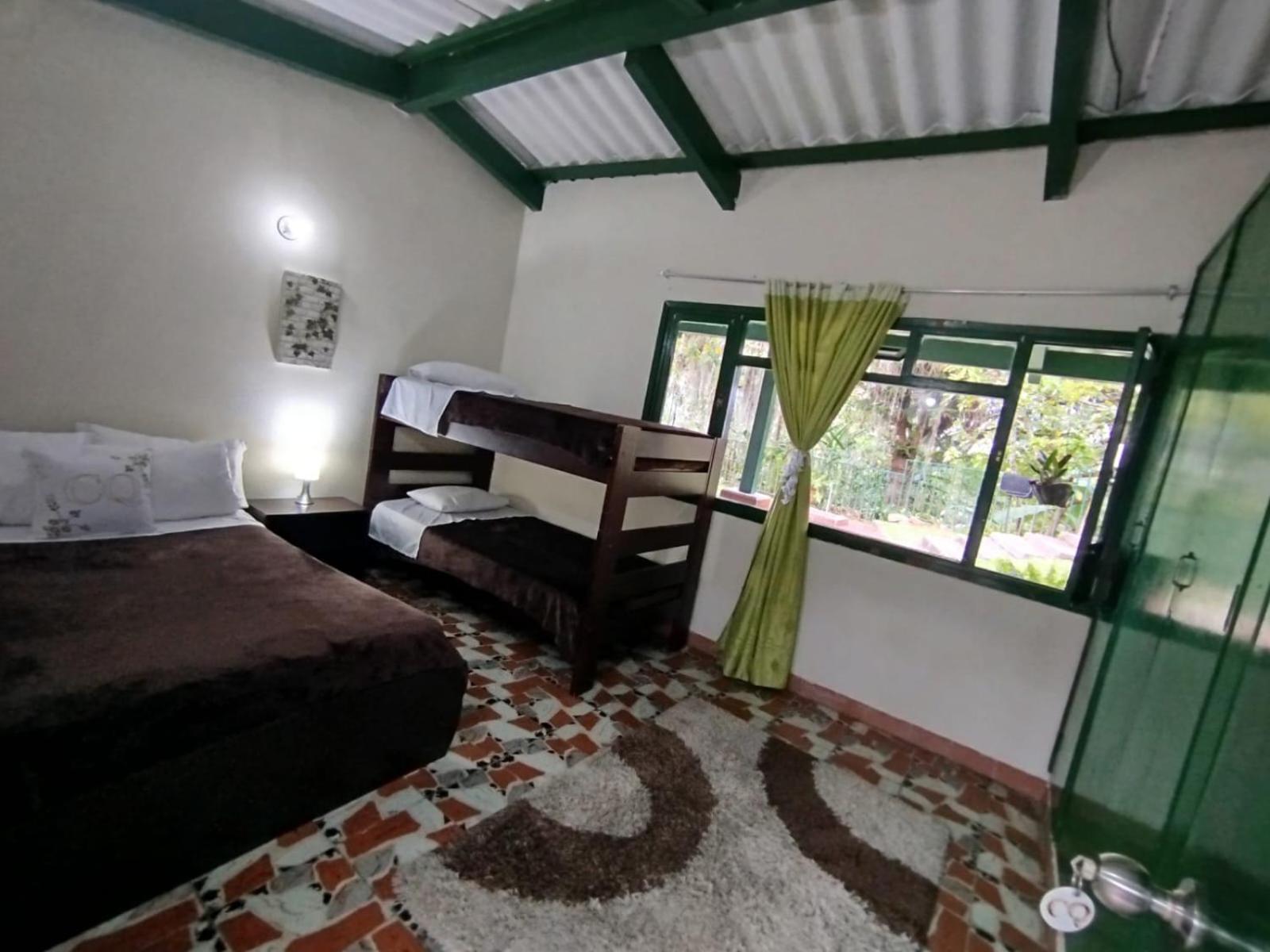 Twin Room with Private External Bathroom photo 1