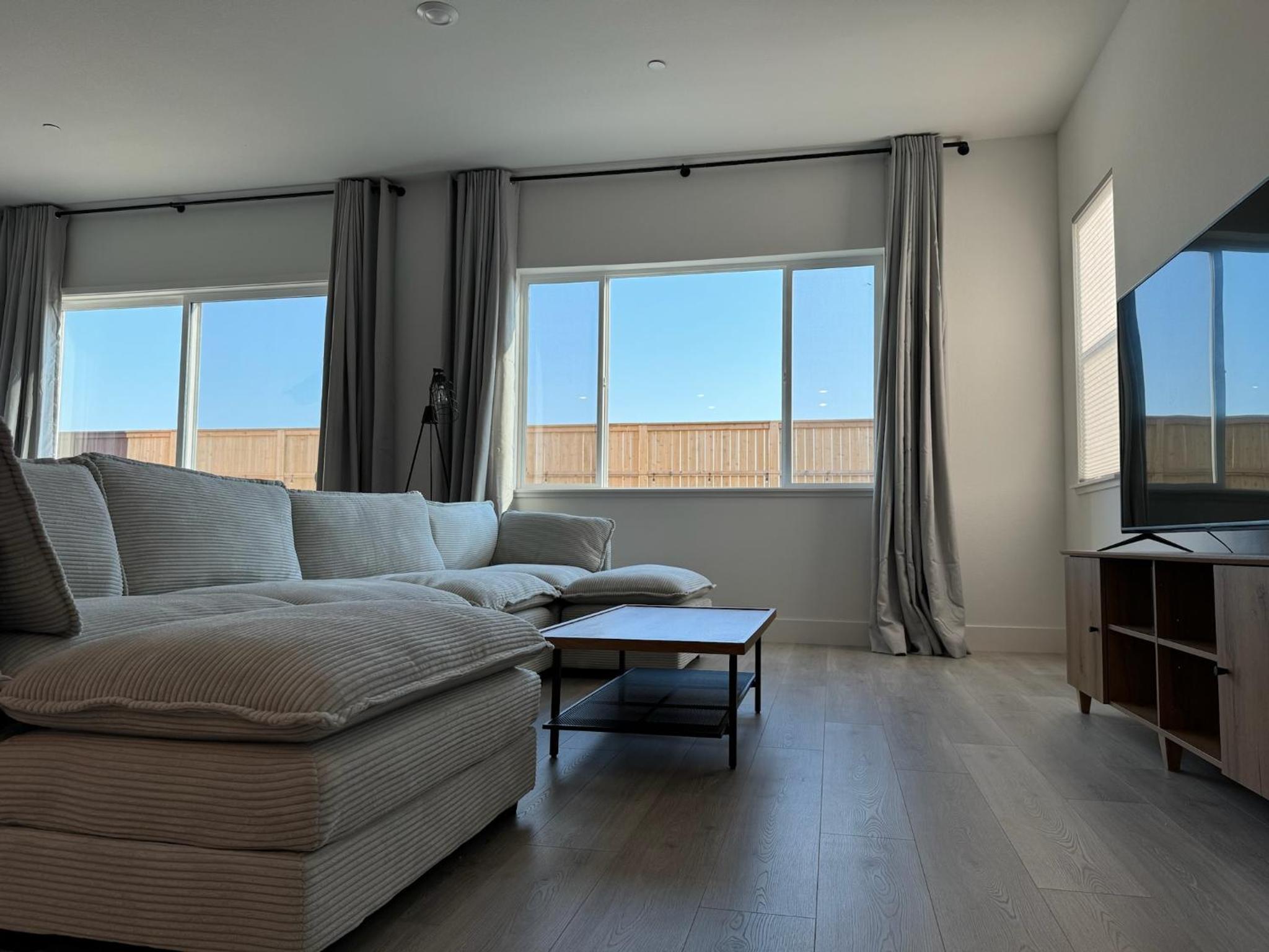 Four-Bedroom House photo 1