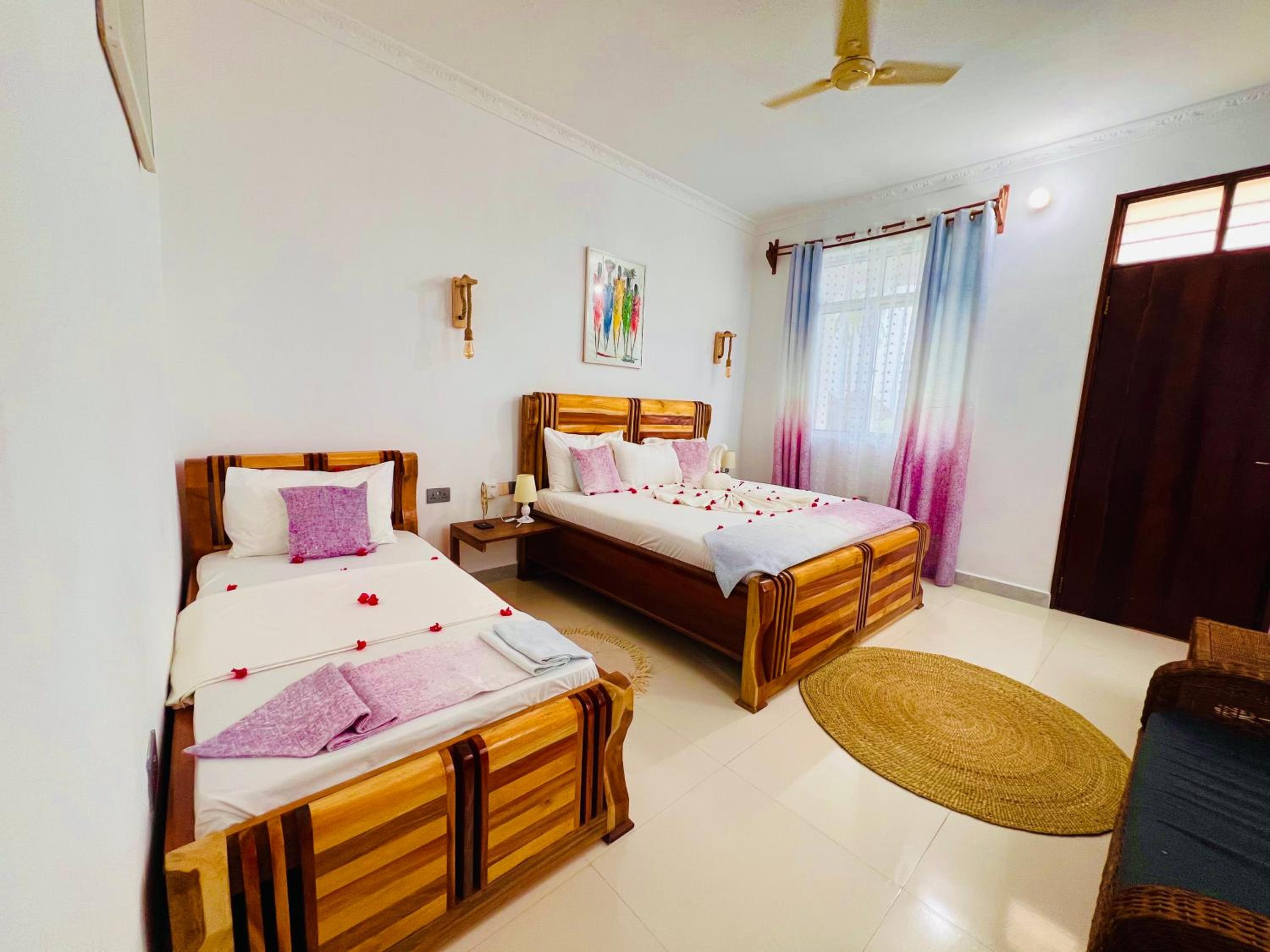 Deluxe Triple Room with Sea View