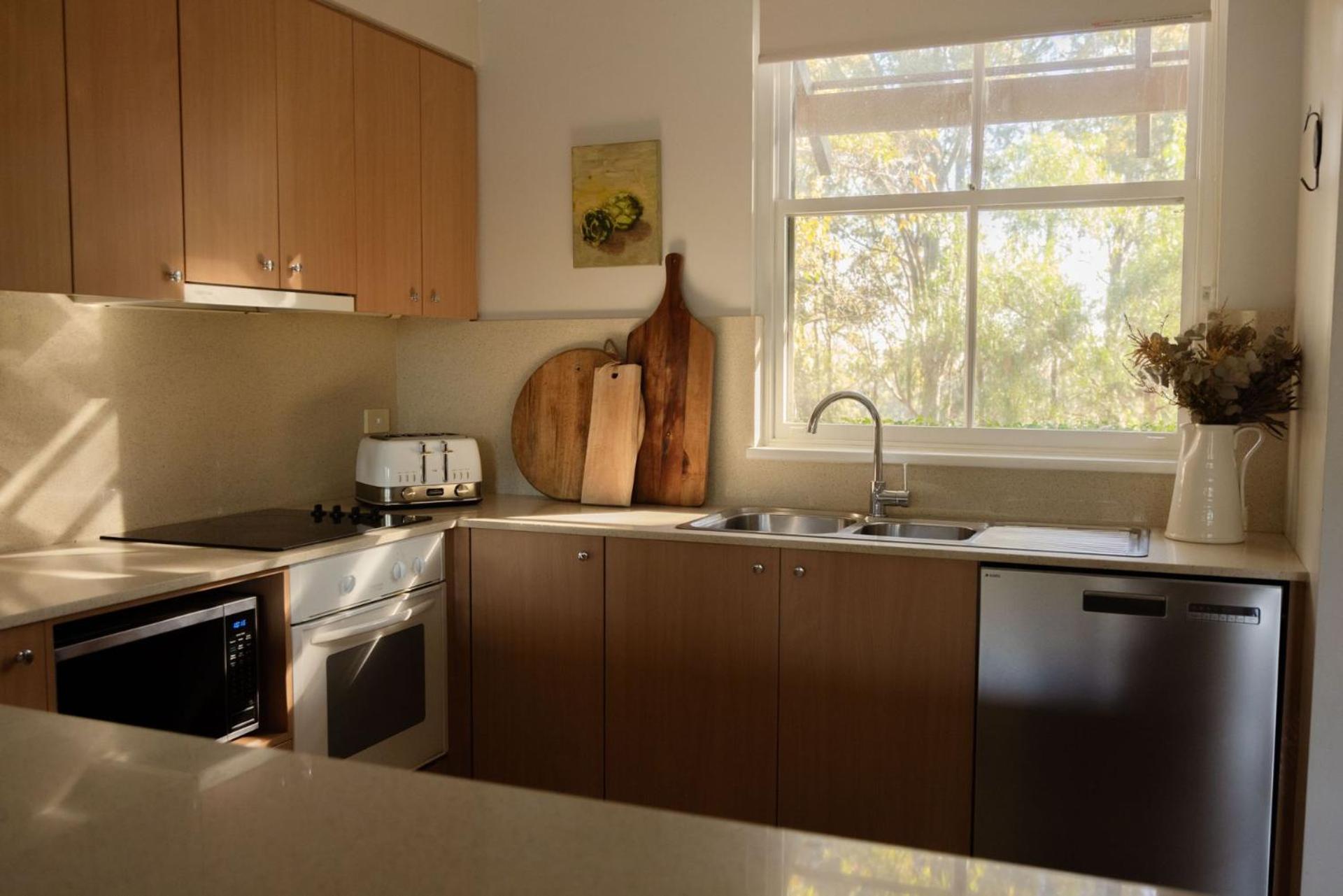 Three-Bedroom Villa - Photo 7