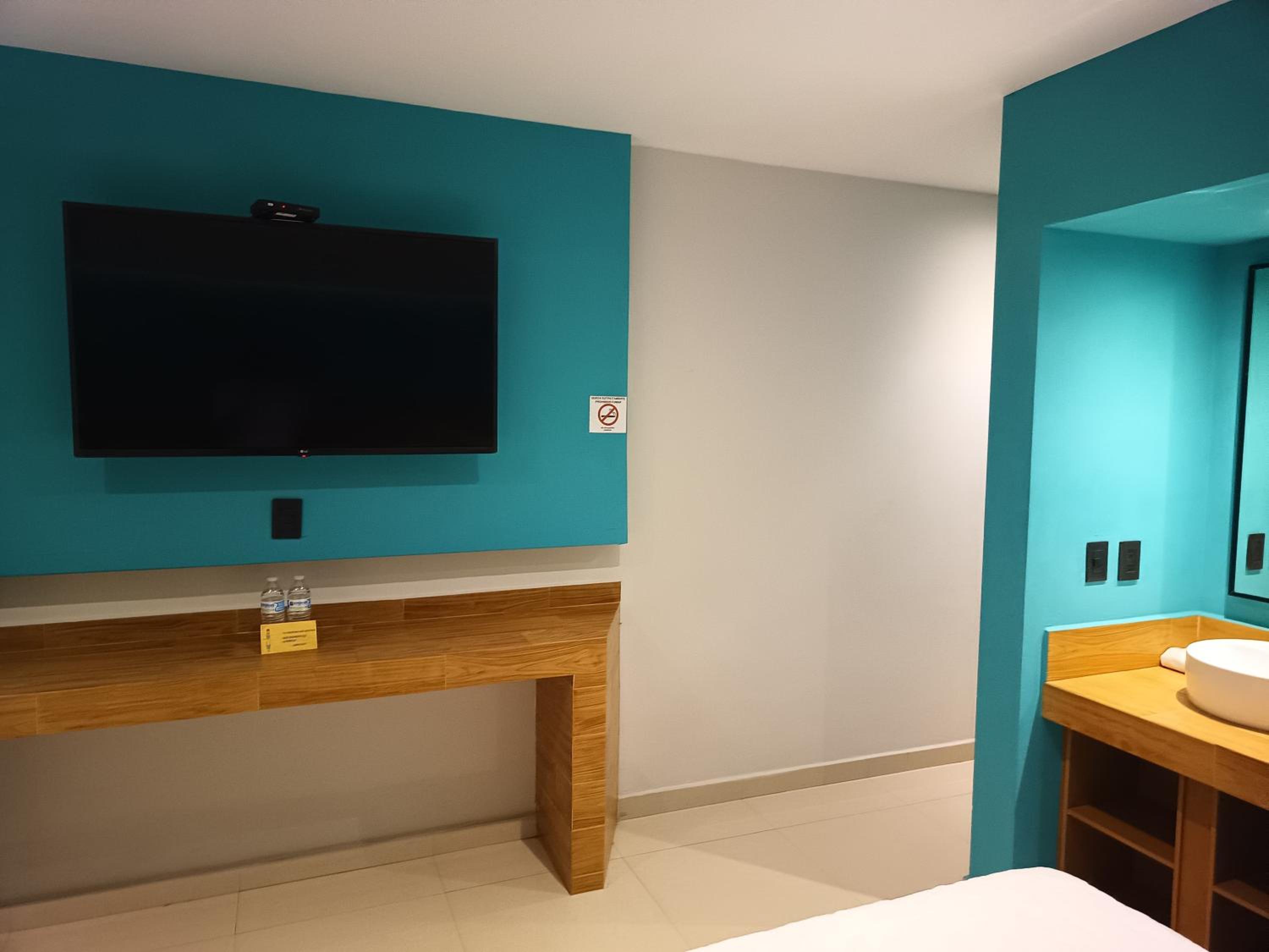Standard Double Room - Photo 20