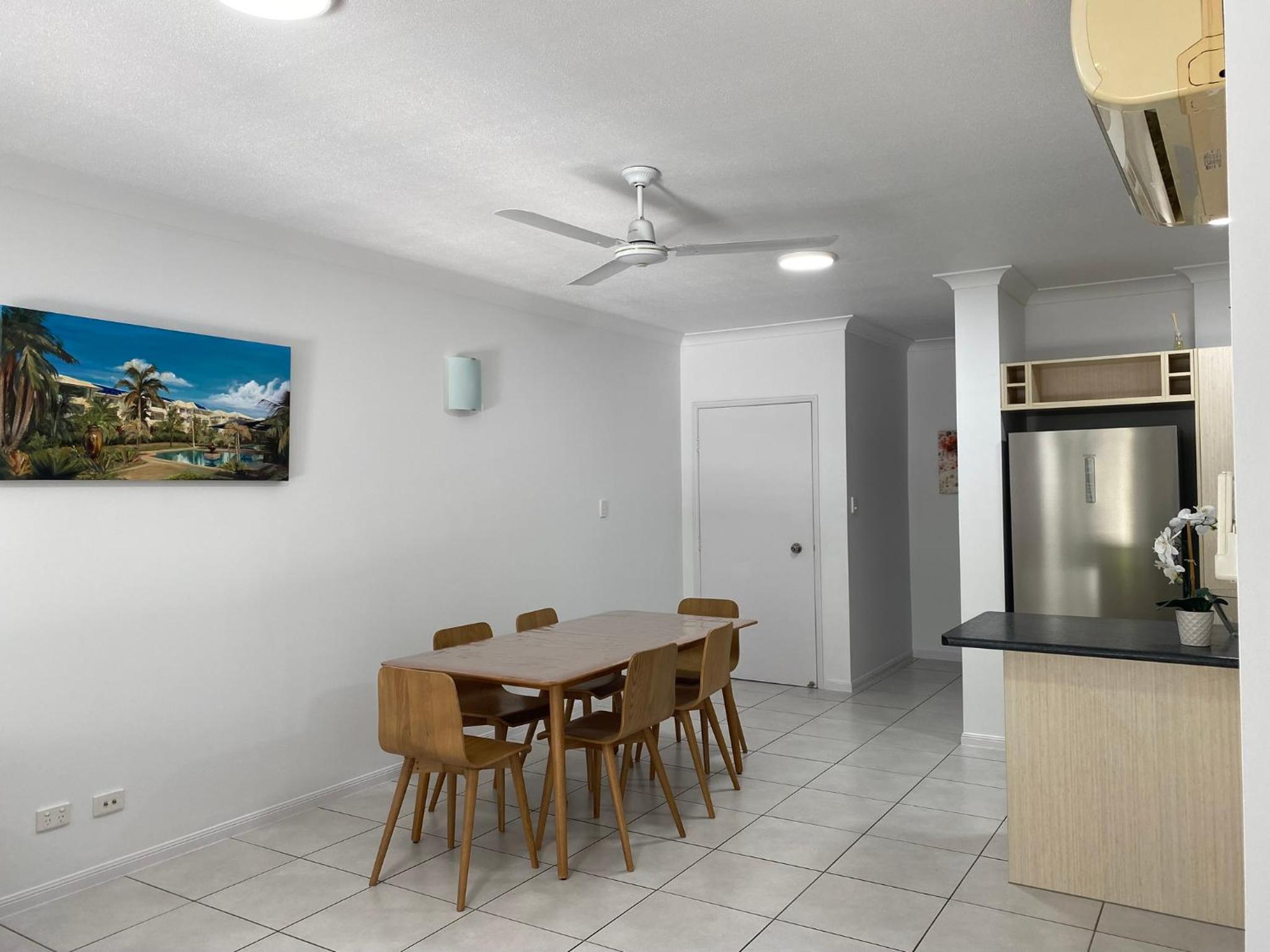 Apartment photo 3
