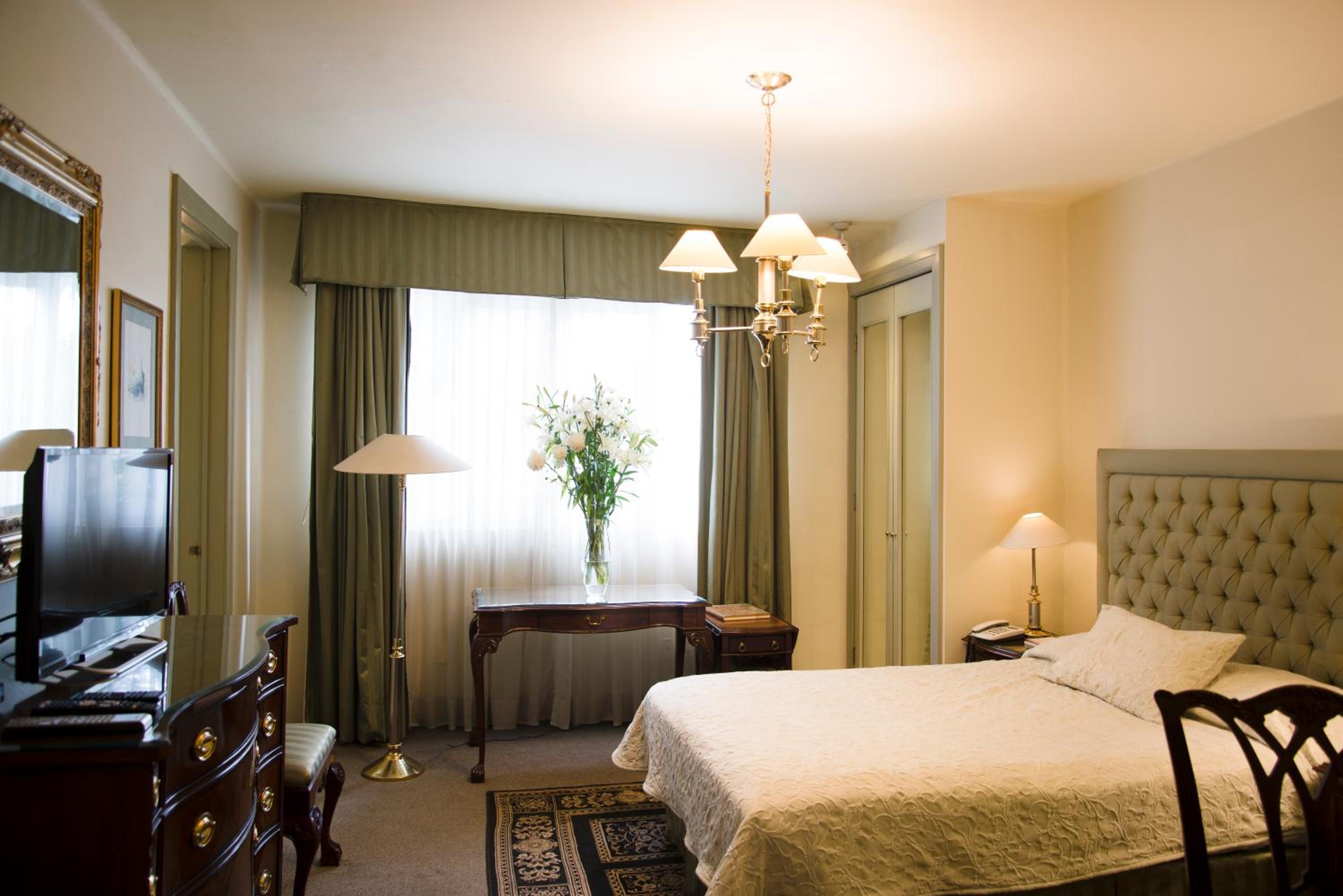 Suite 2