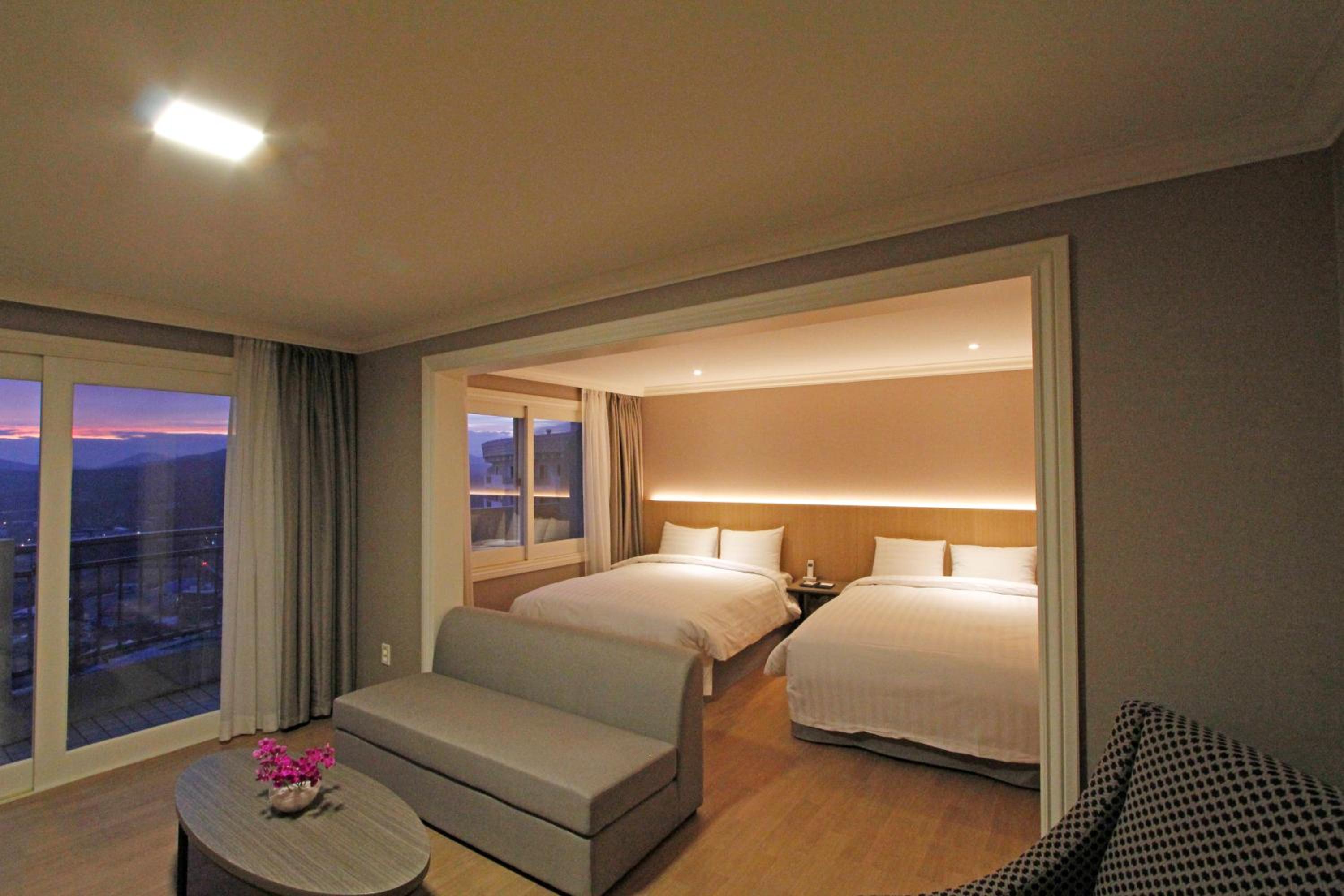Executive Suite photo 2