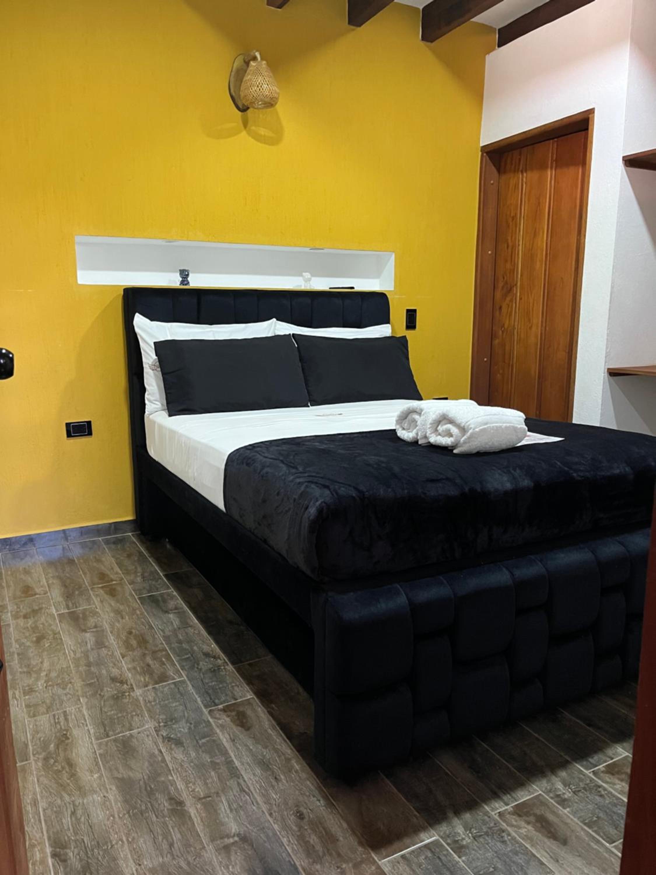 Basic Triple Room photo 3