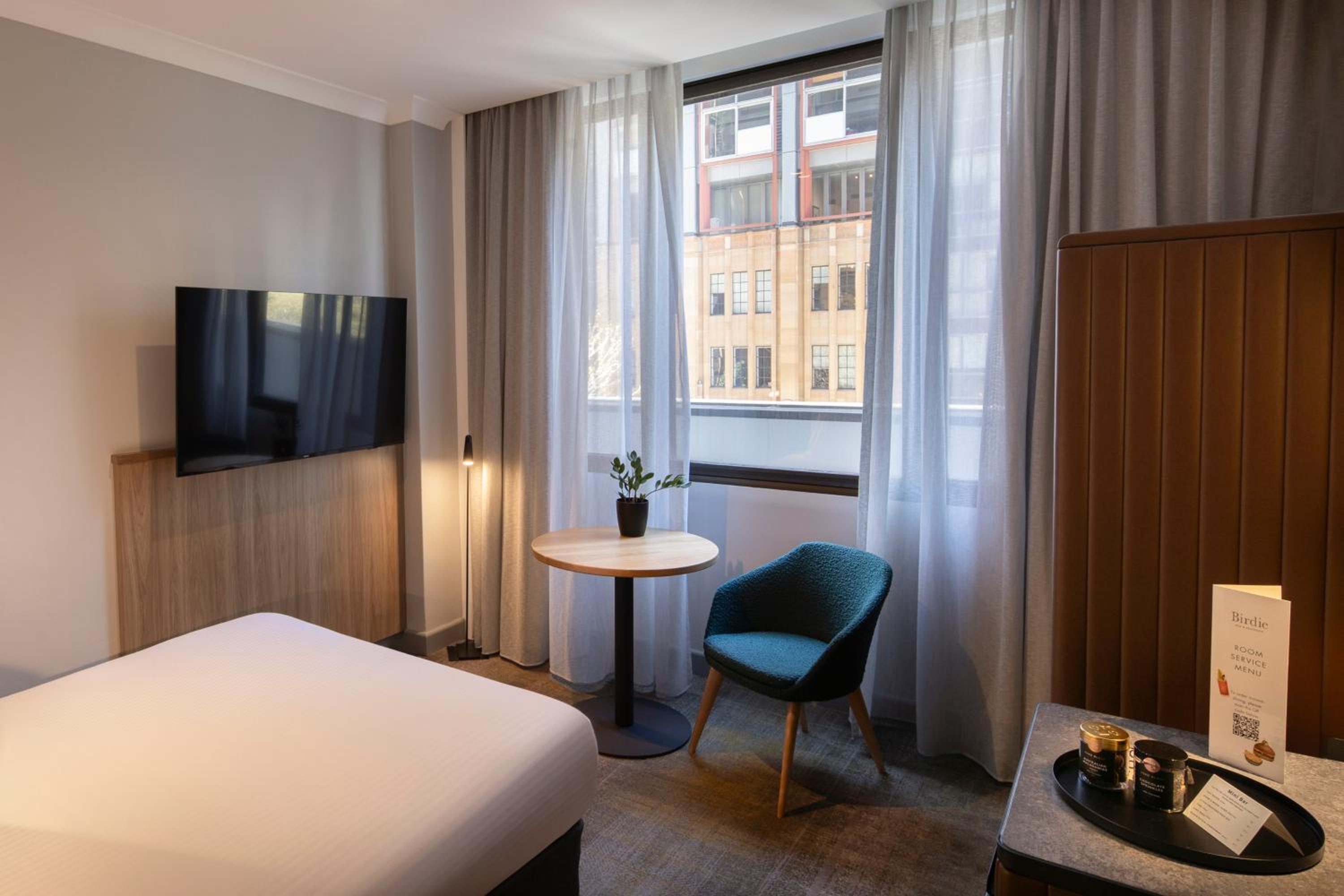 Accessible Double Room thumbnail 5