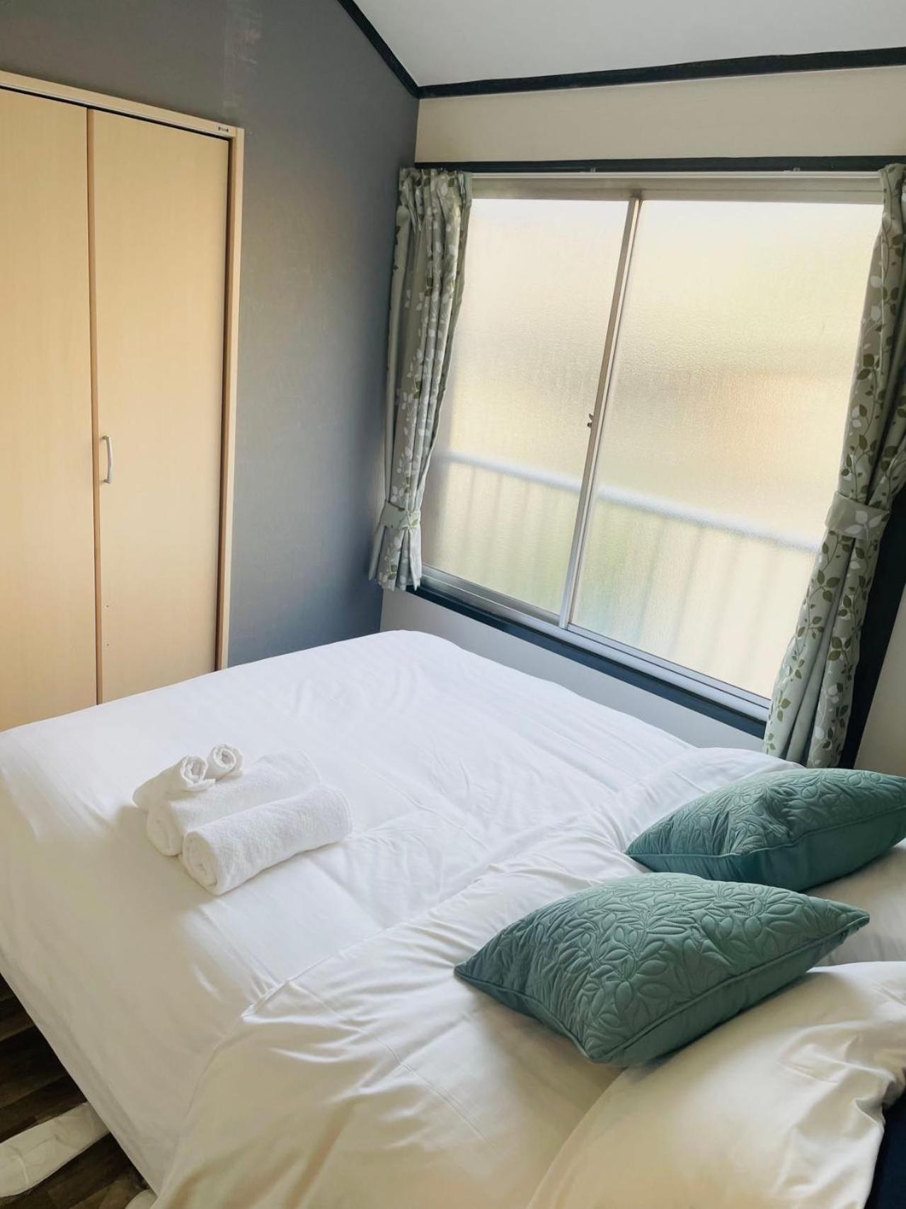 Standard Double Room with Two Double Beds photo 1