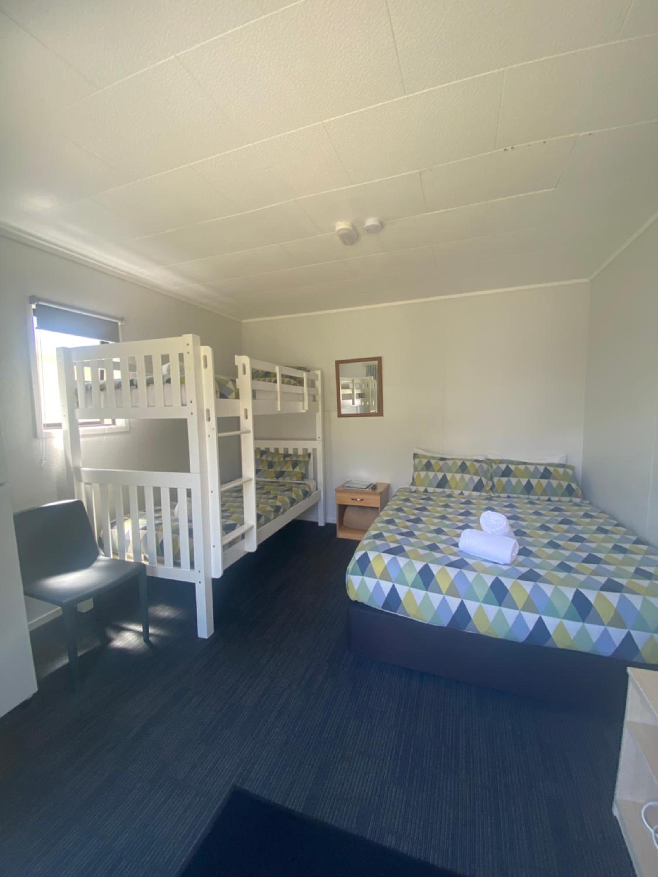 Family Room - Photo 3