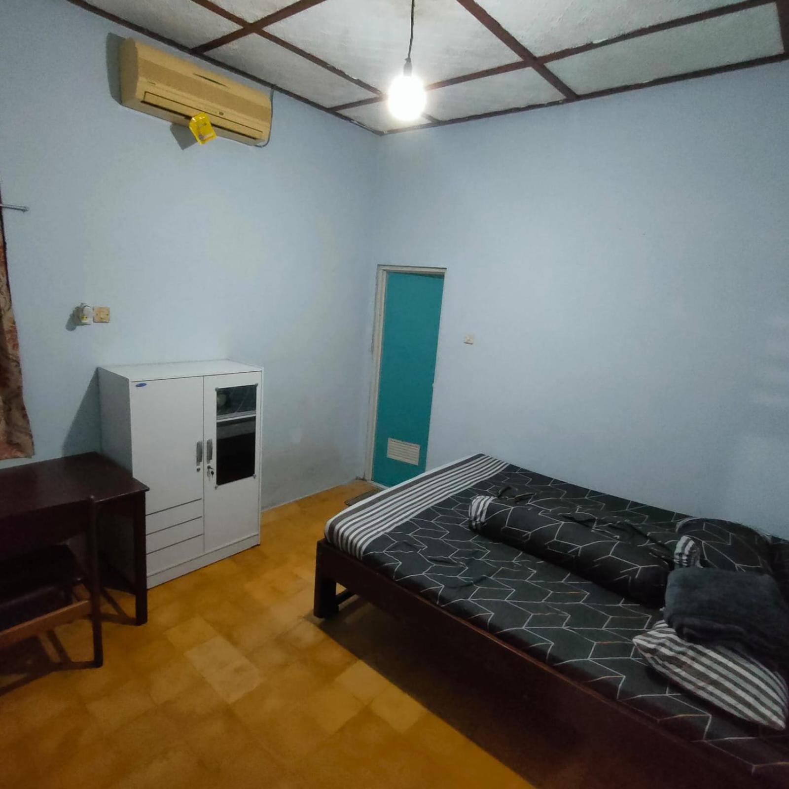 One-Bedroom House photo 1