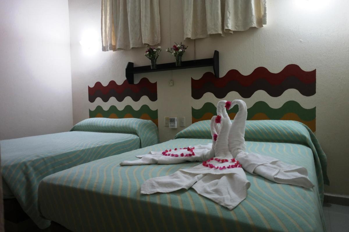 Double Room with Two Double Beds photo 3
