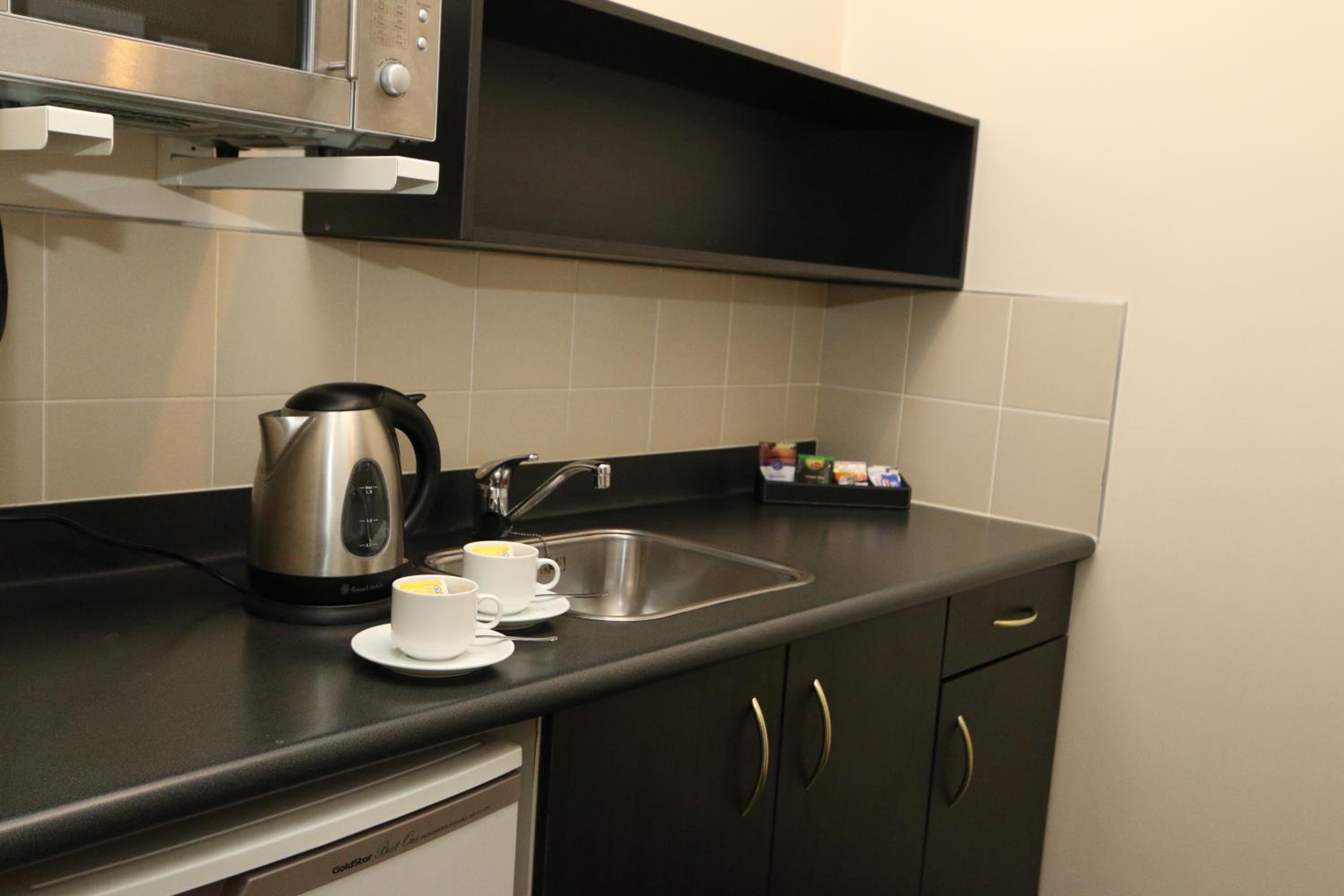 1 Bedroom Apartment - Photo 6