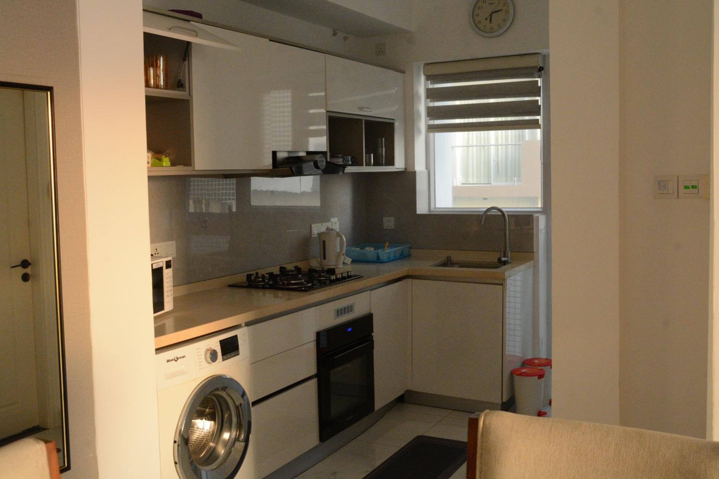 Three-Bedroom Apartment with Sea View photo 3