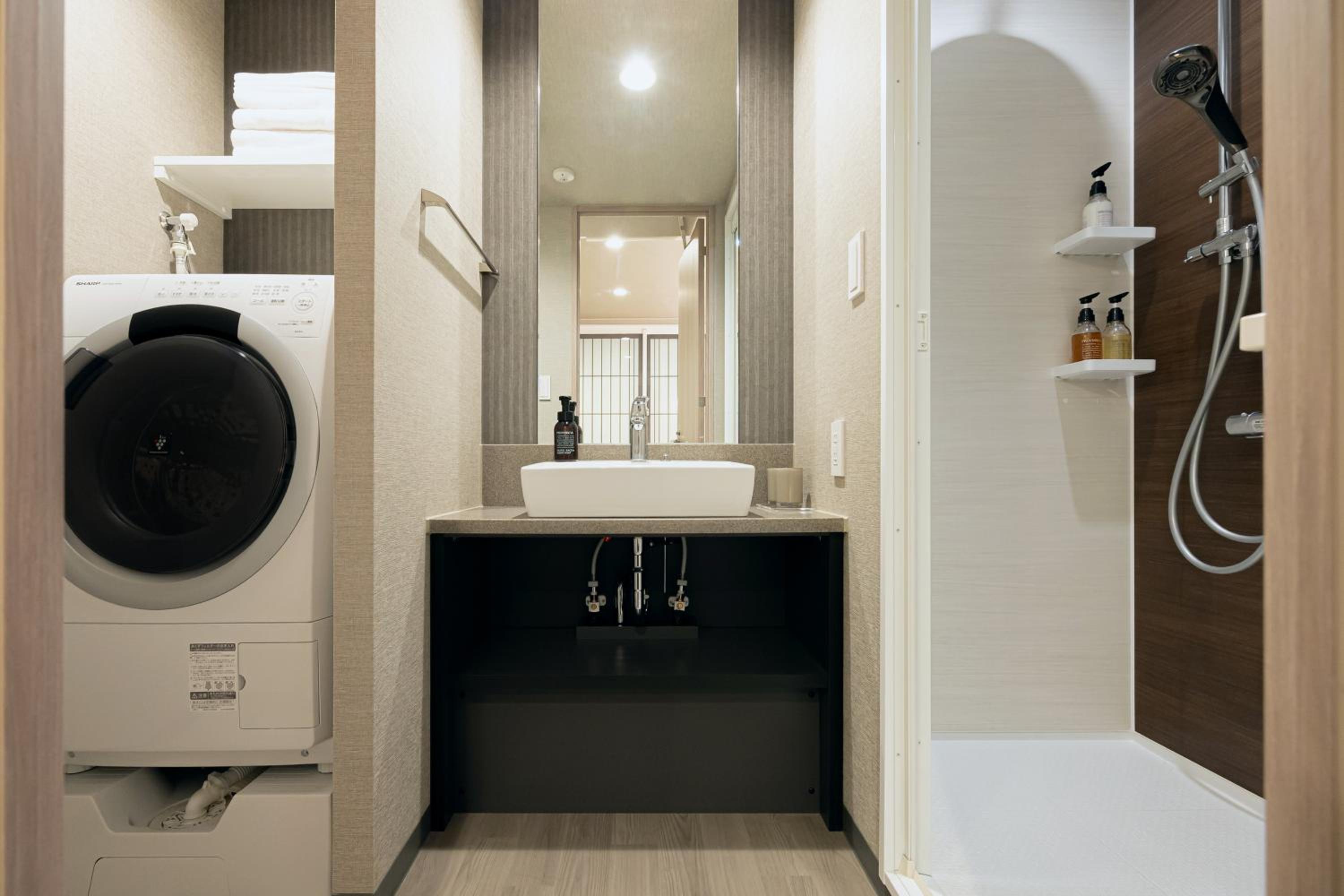 Quadruple Room - Photo 3