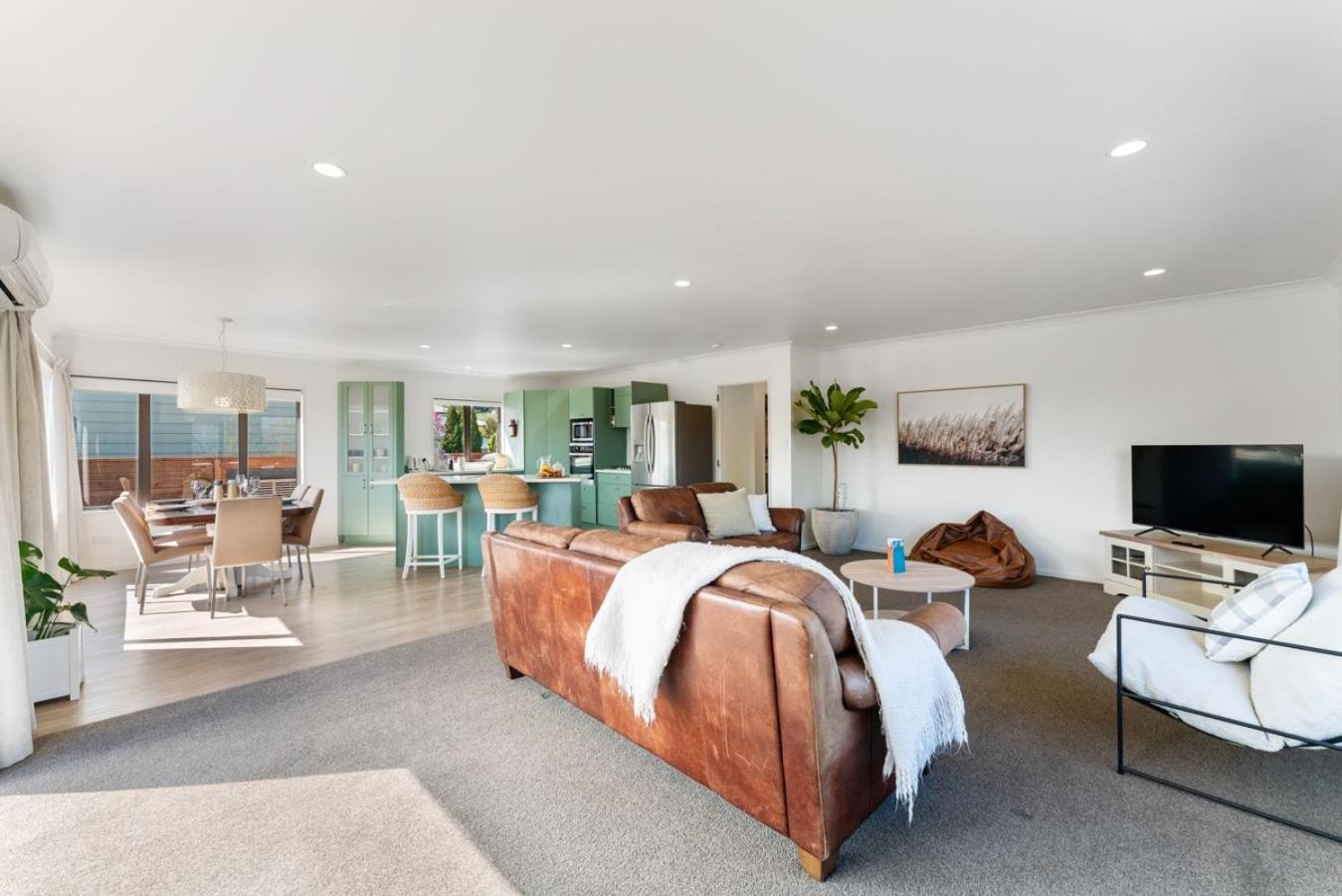 Four-Bedroom House photo 1