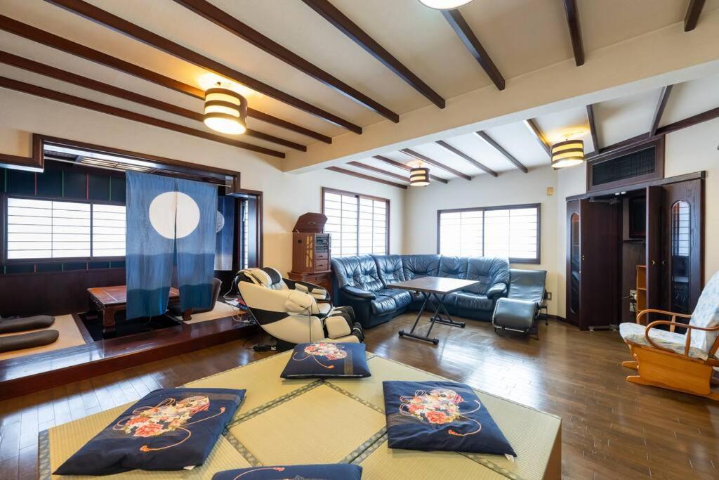 Two-Bedroom Apartment with Balcony and Terrace photo 1