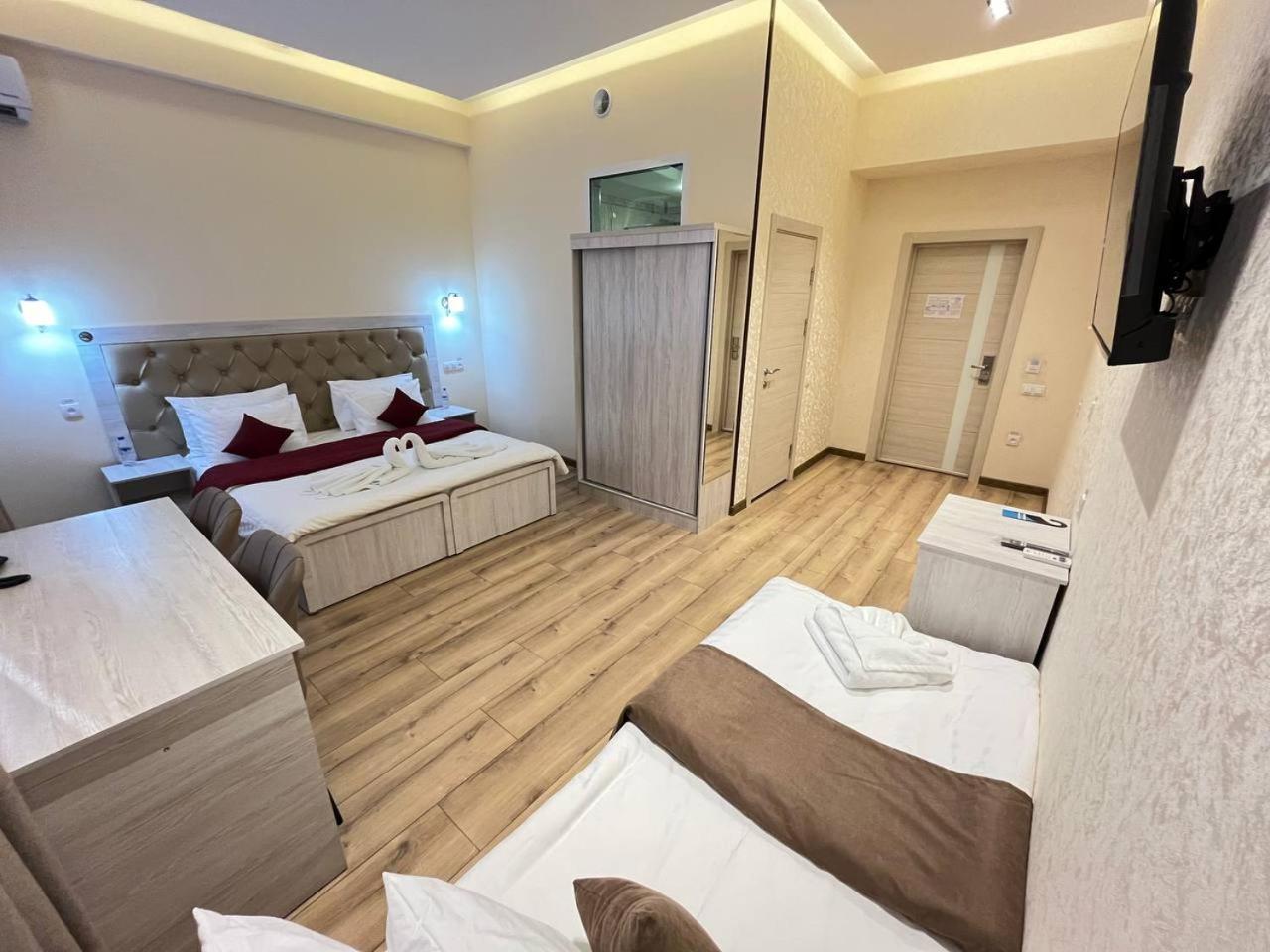 Family Room with Private Bathroom - Photo 1