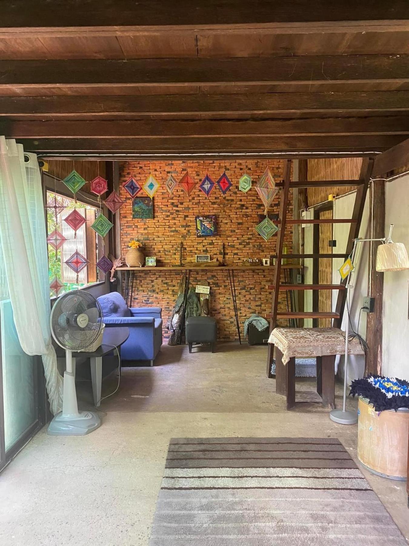 Deluxe Queen Studio