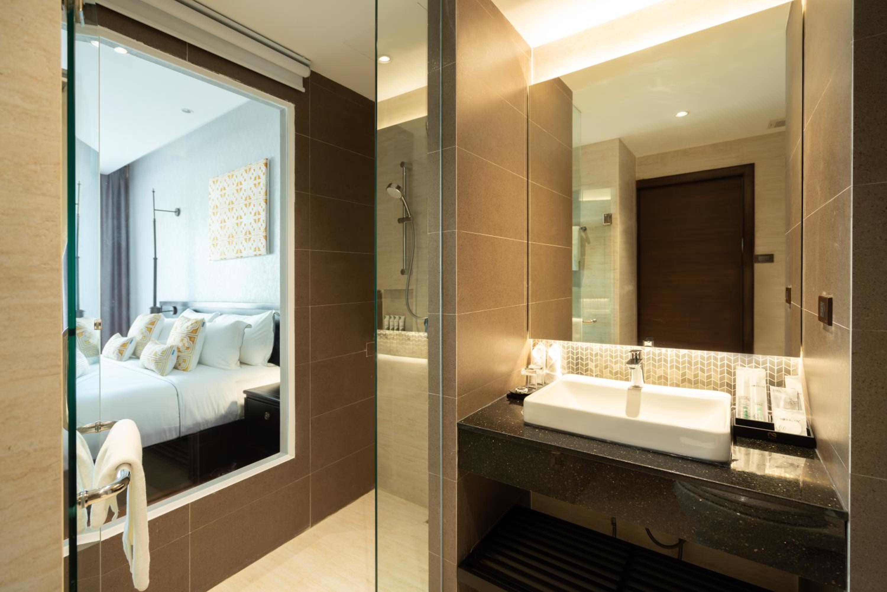 Deluxe Double Room - Photo 6