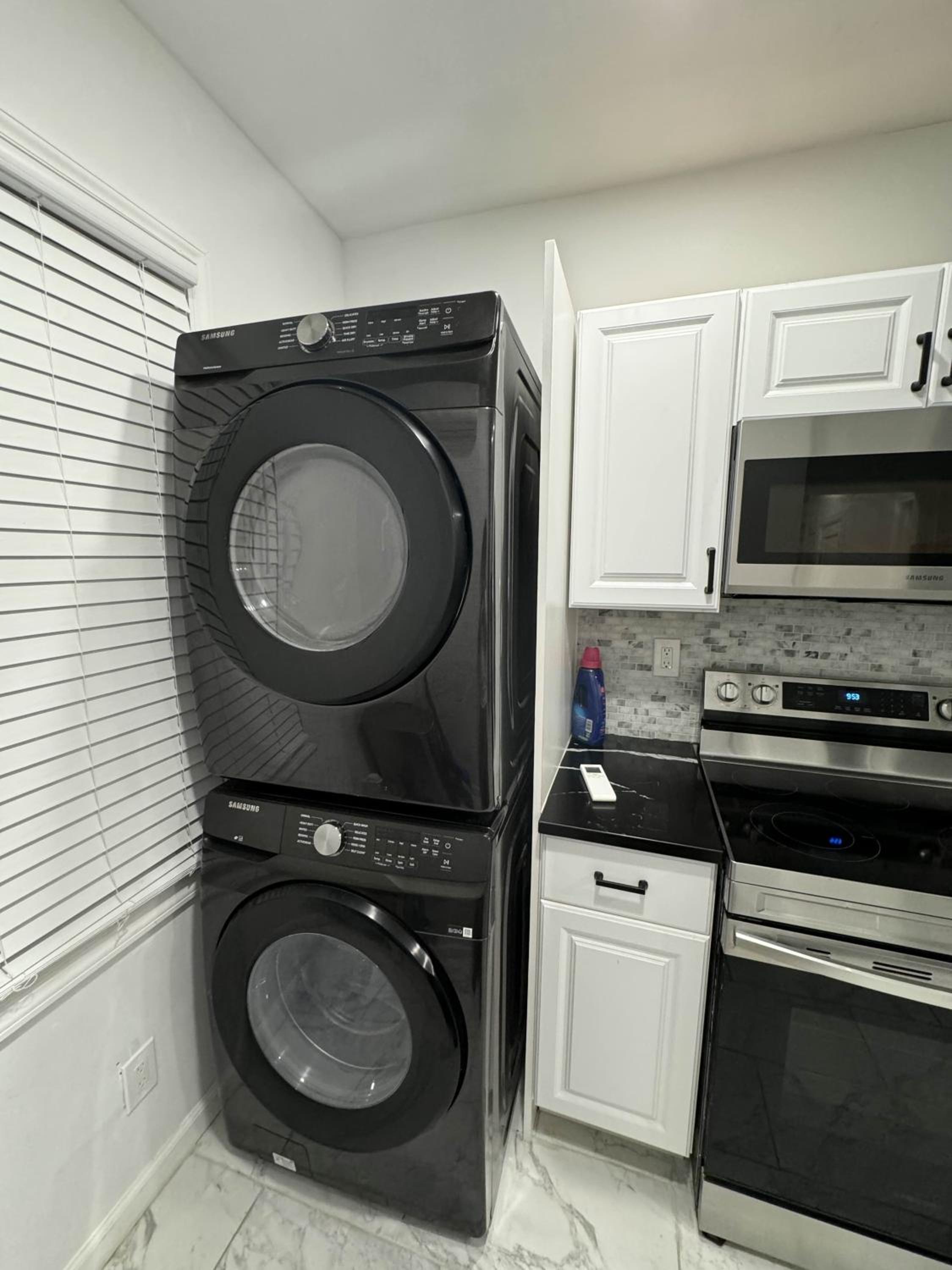 Three-Bedroom House photo 2
