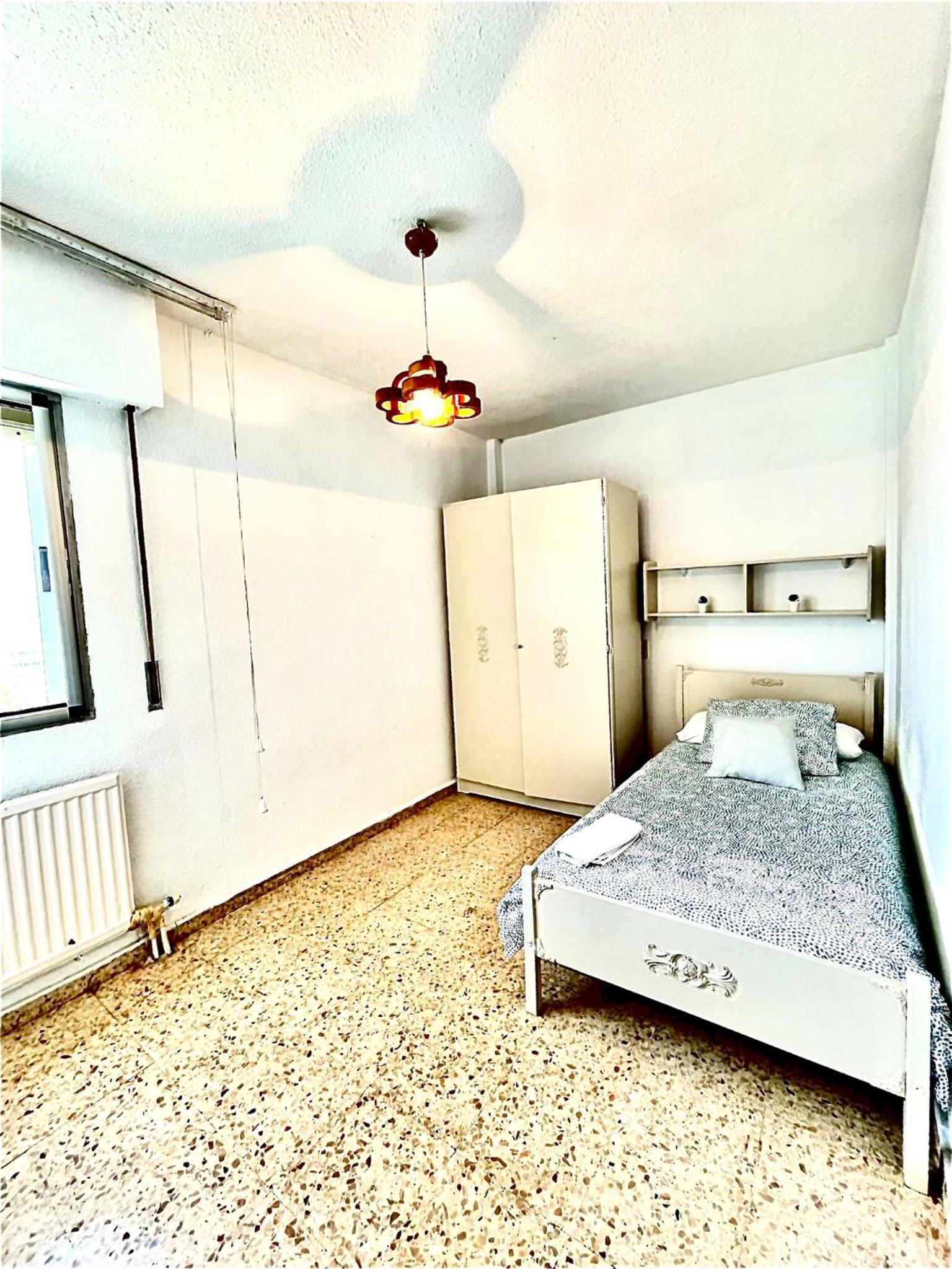 Three-Bedroom Apartment with View photo 3