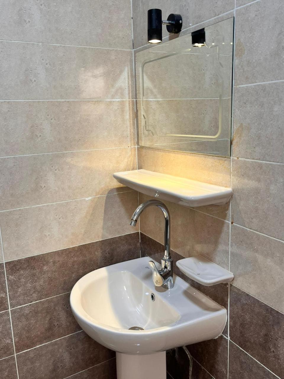 Suite with Sea View - Photo 13