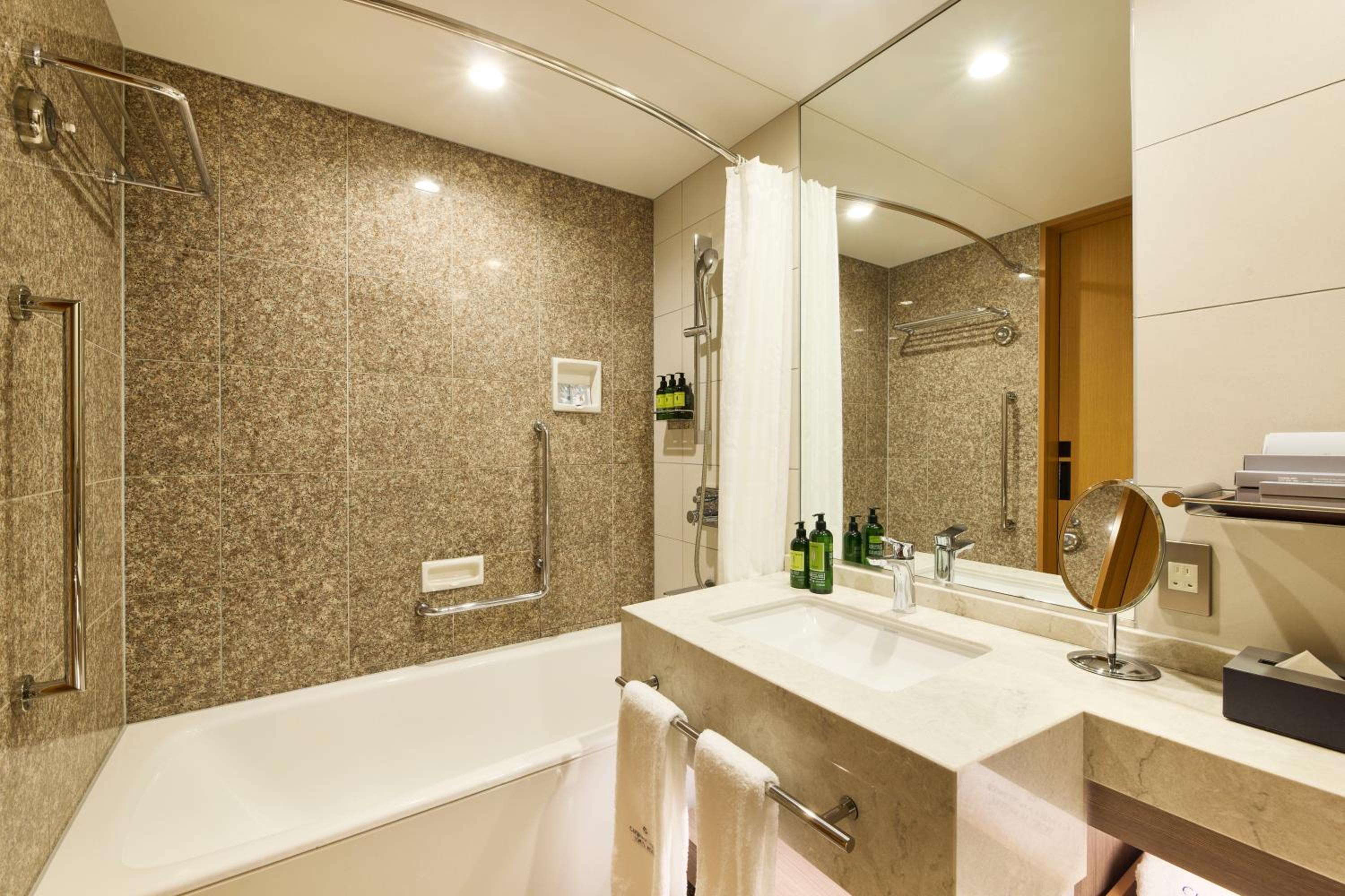 Newly Renovated – Cerulean Double Room with Japanese Style Lounge Access, Non Smoking photo Newly Renovated – Cerulean Double Room with Japanese Style Lounge Access, Non Smoking photo