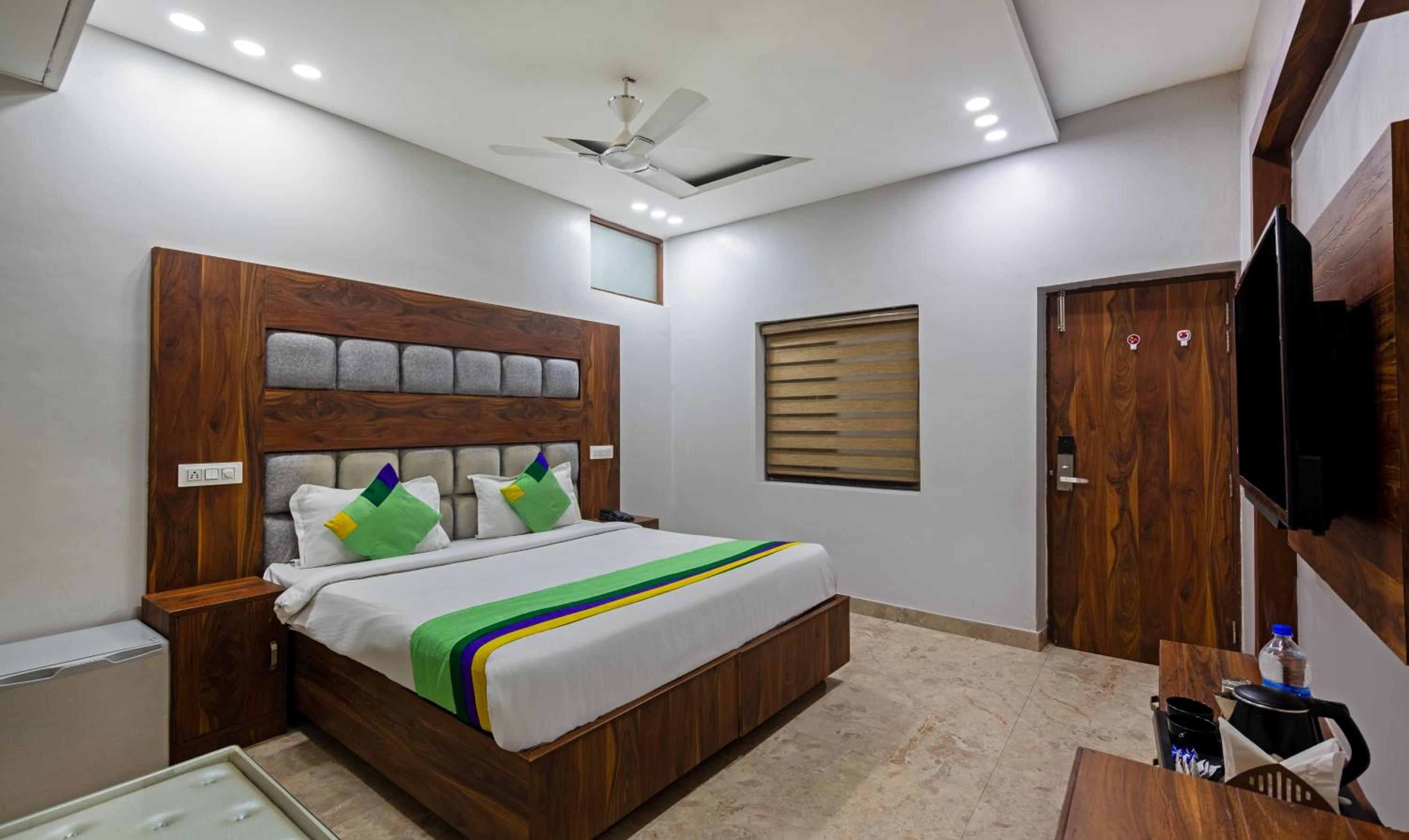 Standard Double or Twin Room - Photo 4