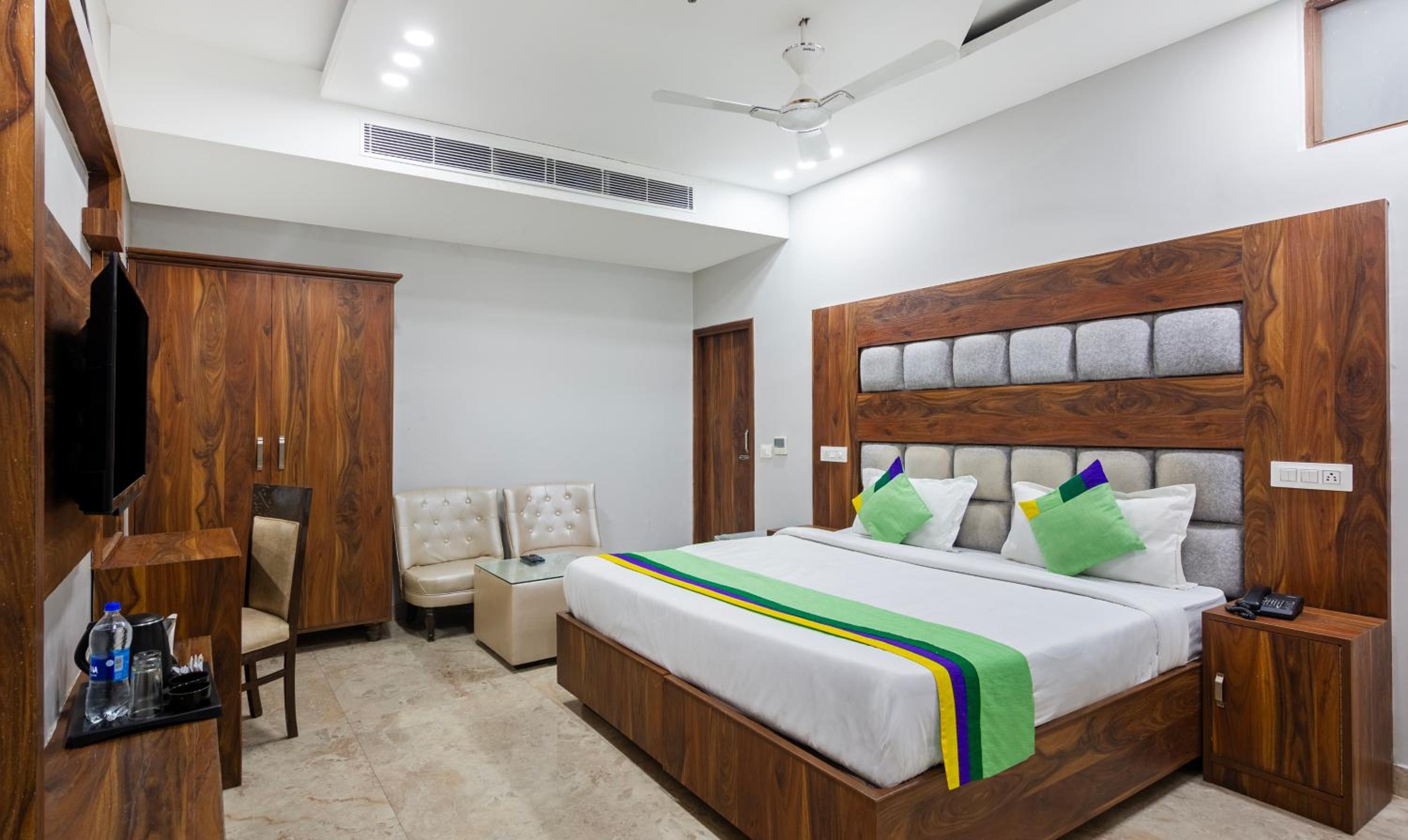 Standard Double or Twin Room - Photo 1