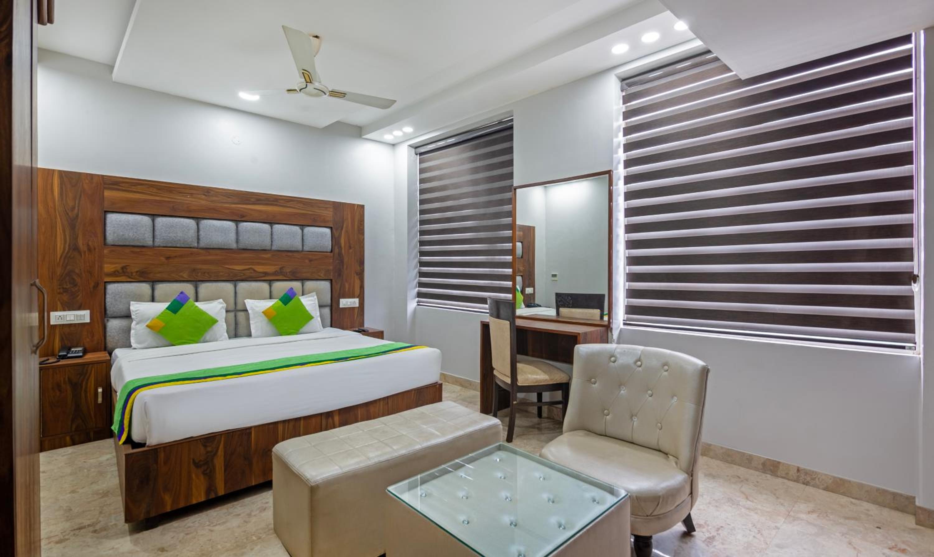 Standard Double or Twin Room - Photo 2