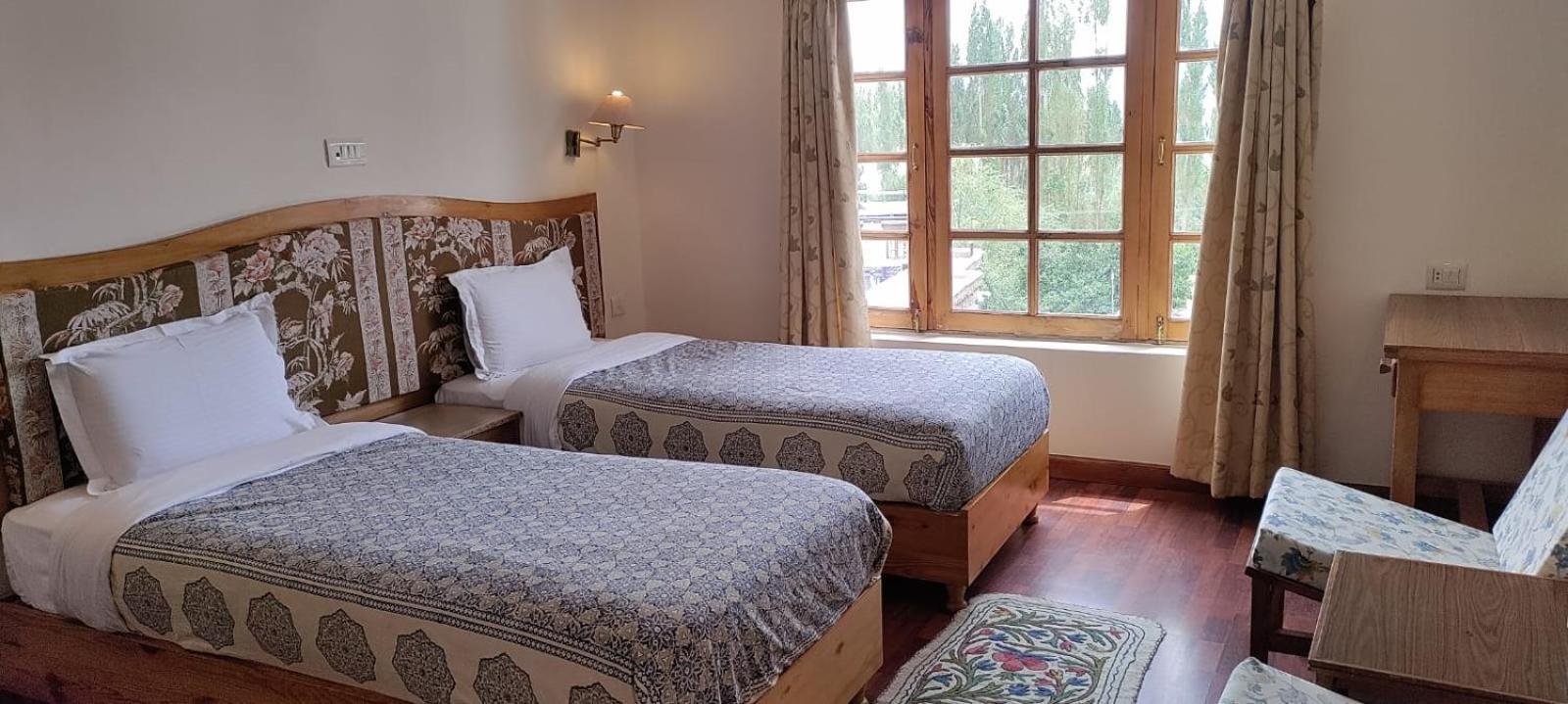 Deluxe Suite