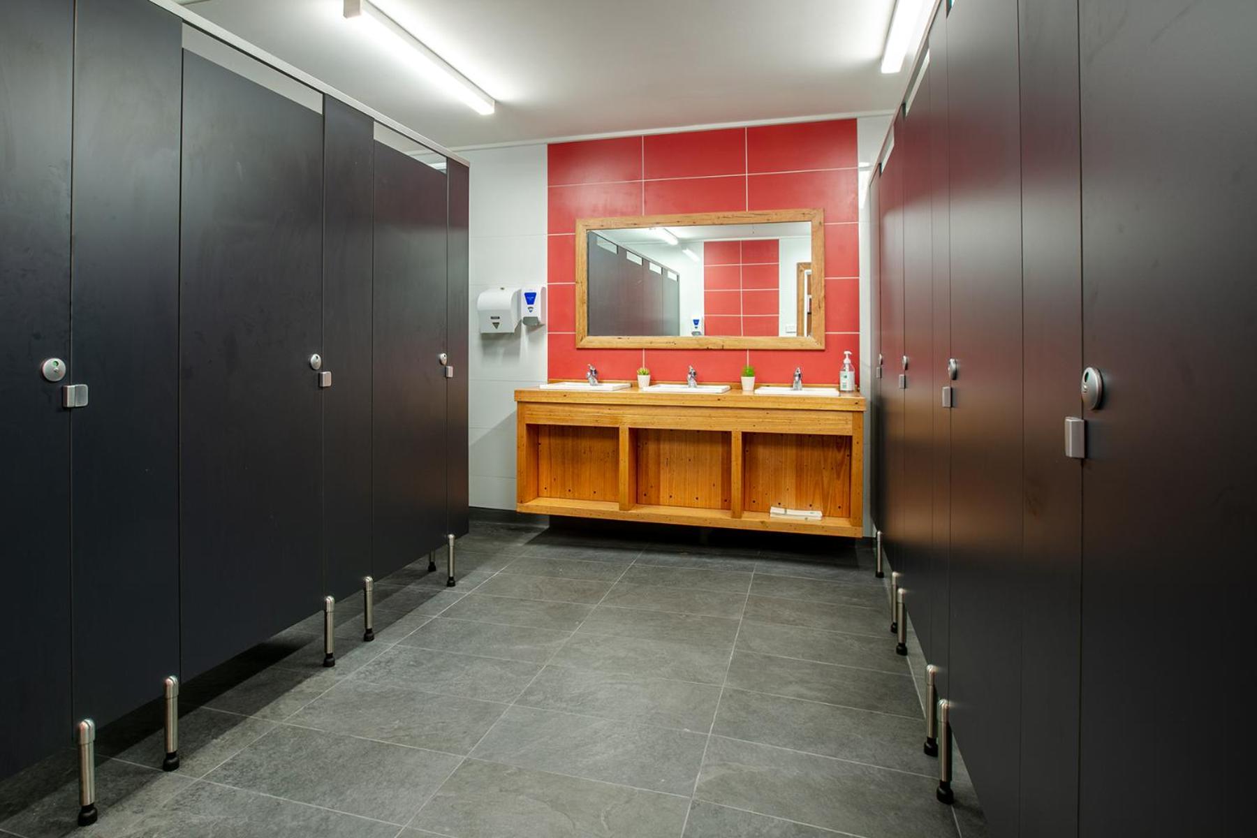 Double Room with Shared Bathroom photo 2