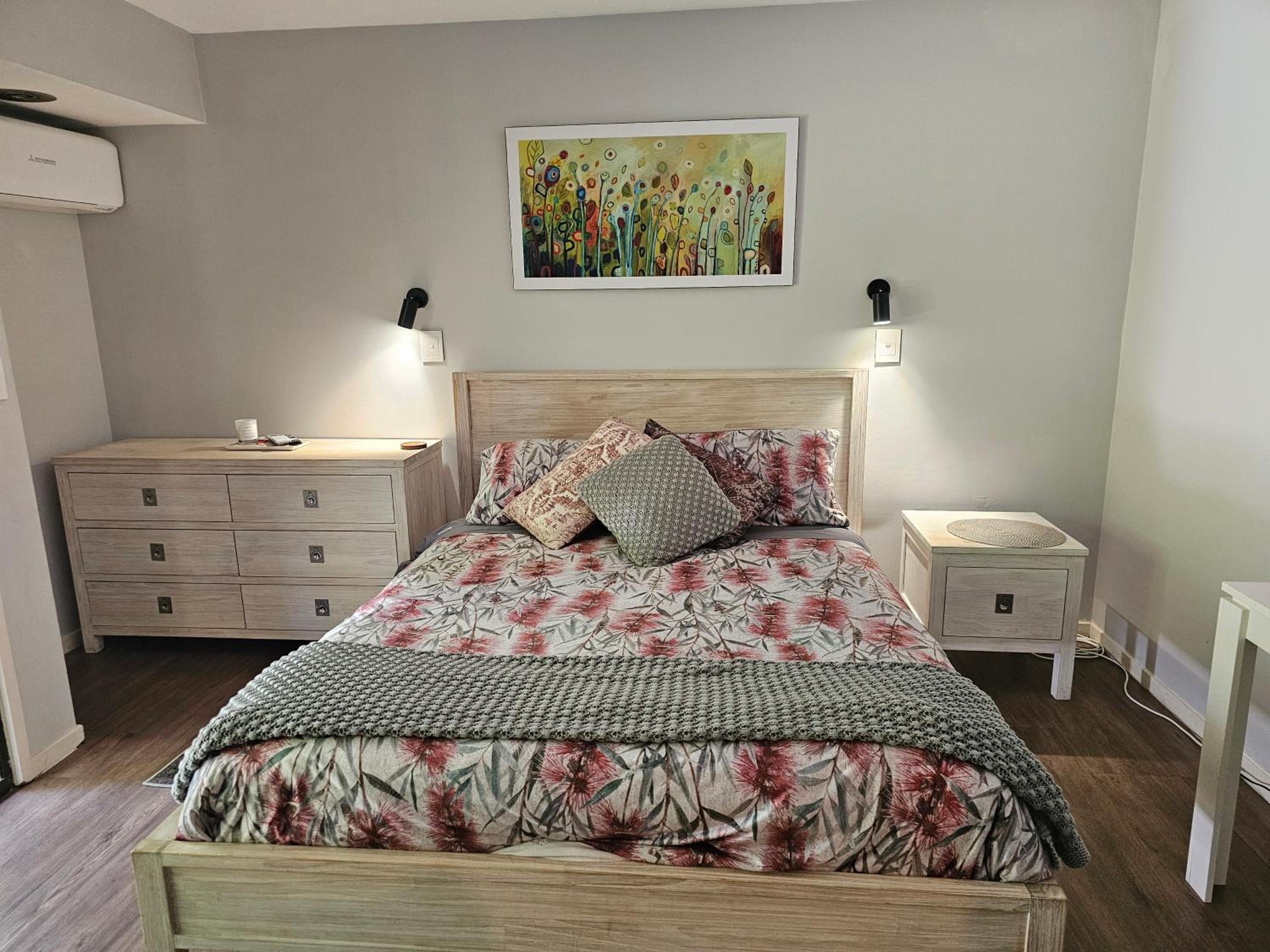 Queen Room with Garden View