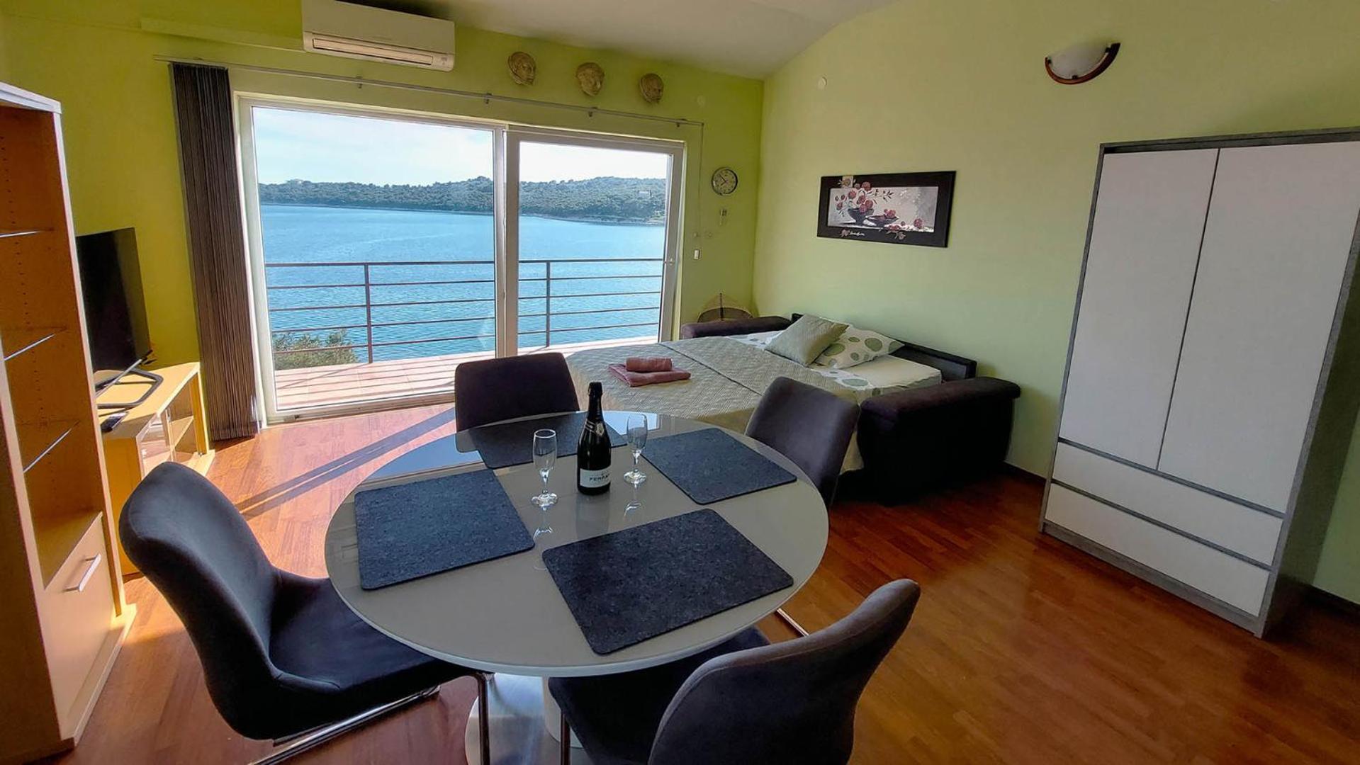 One-Bedroom Apartment with Balcony