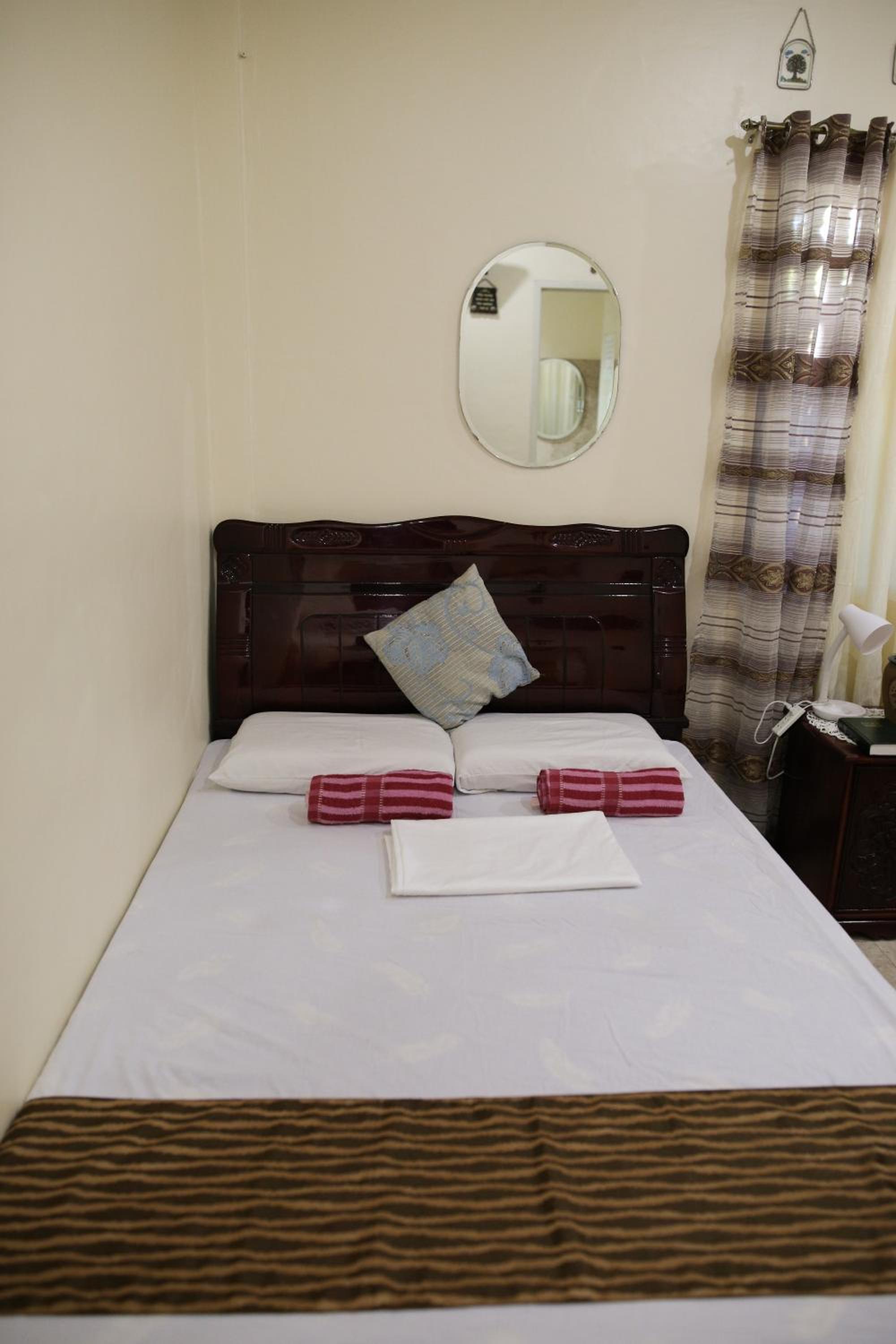 Budget Double Room - Photo 1