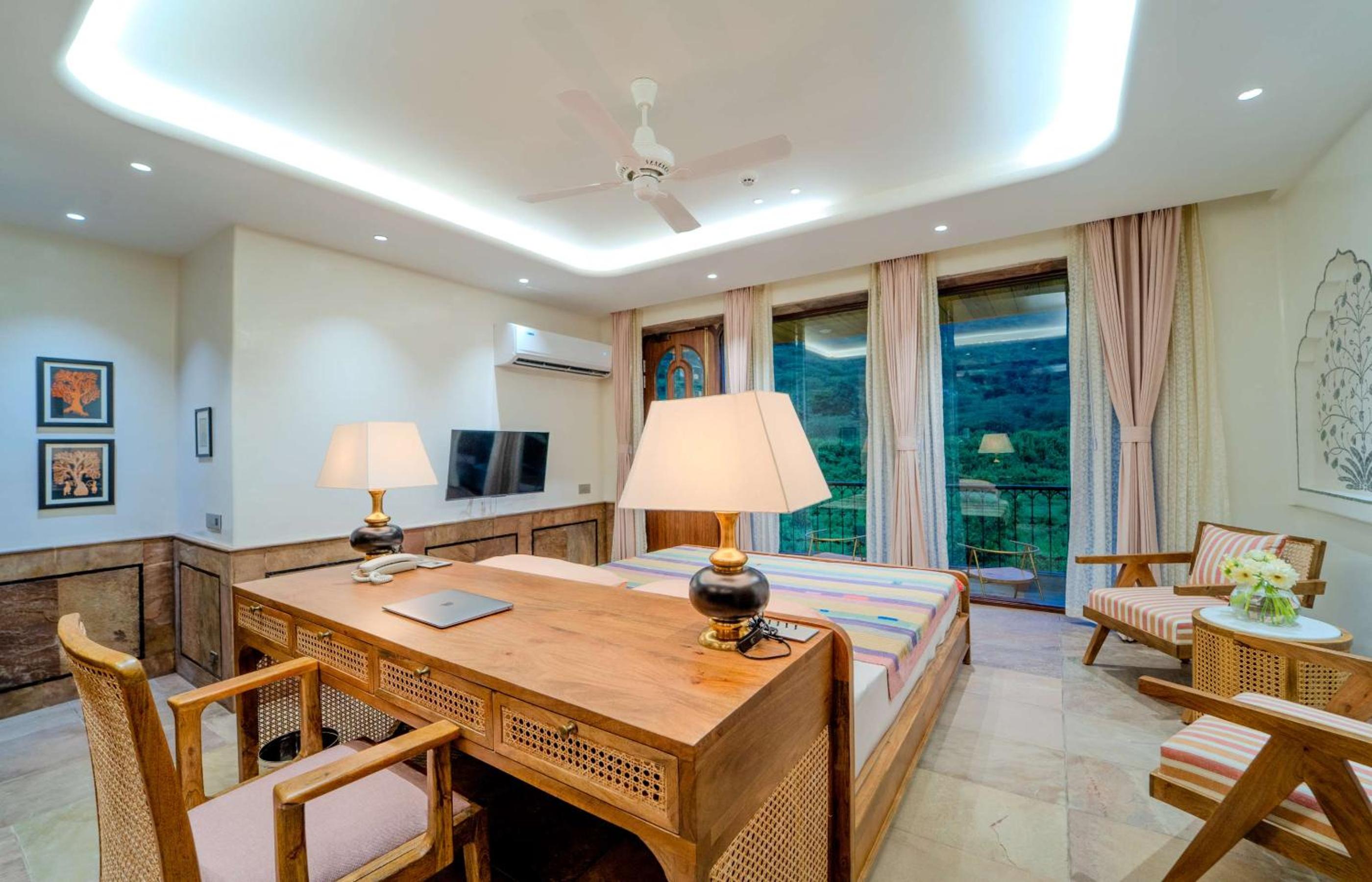 Double Room with Mountain View