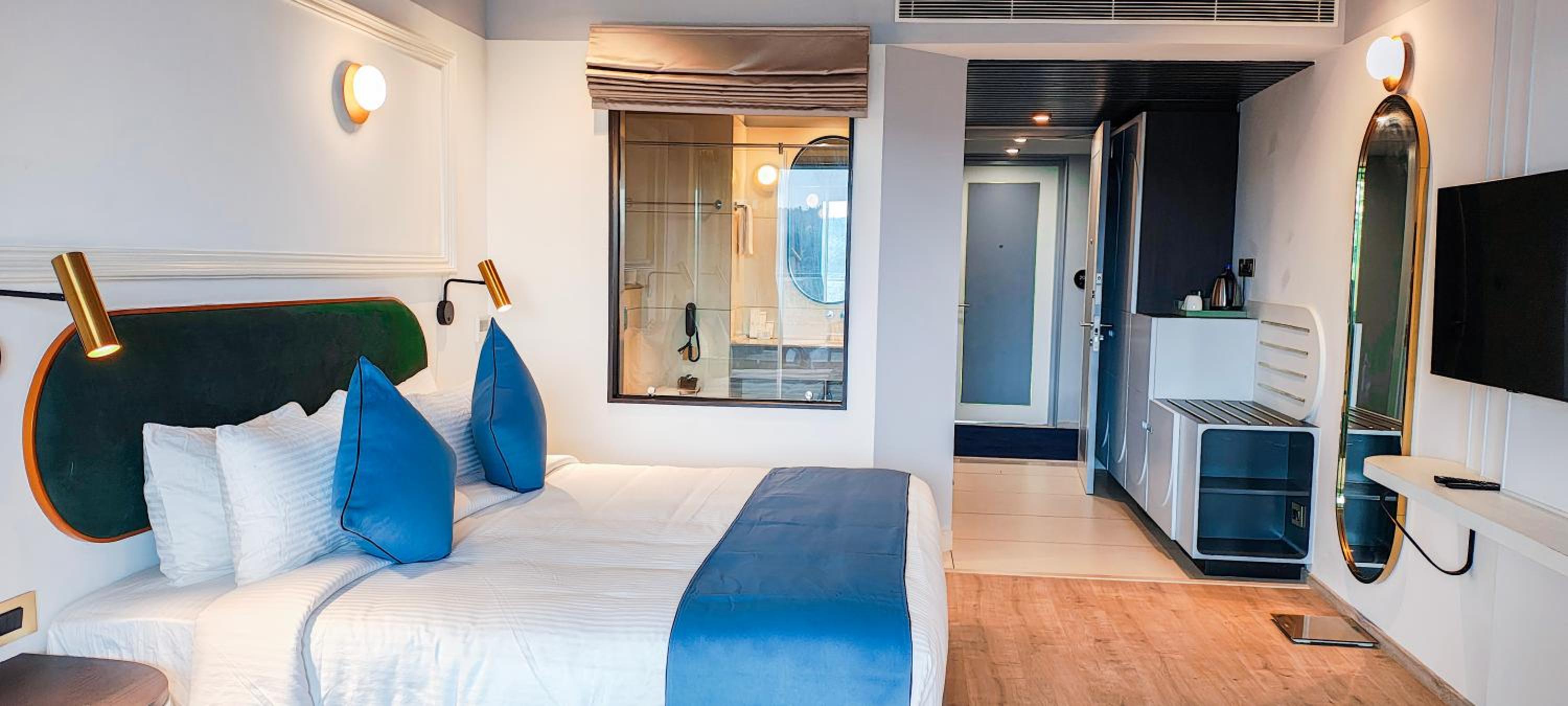 King Room with Balcony