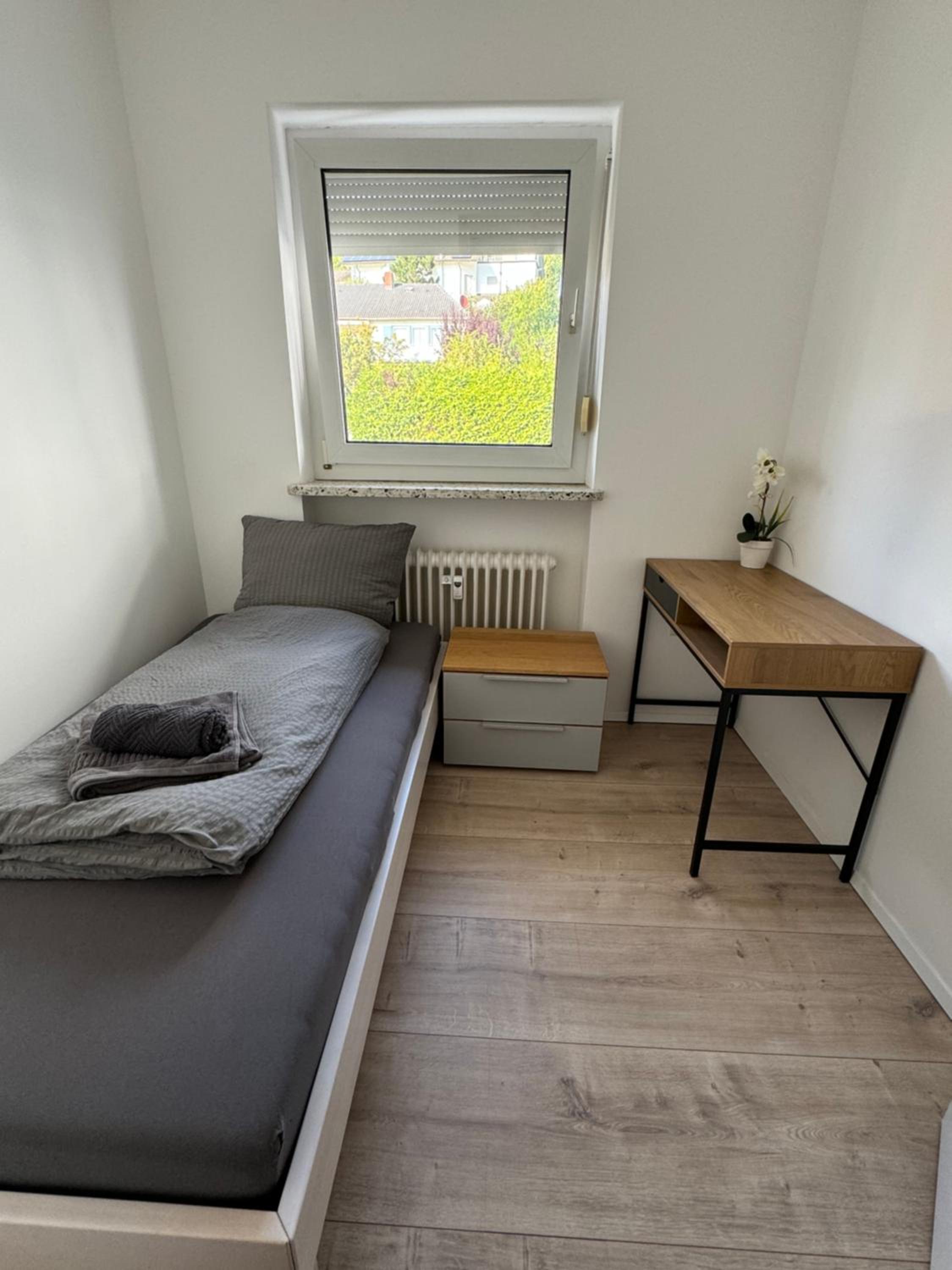 Three-Bedroom Apartment with Balcony photo 1
