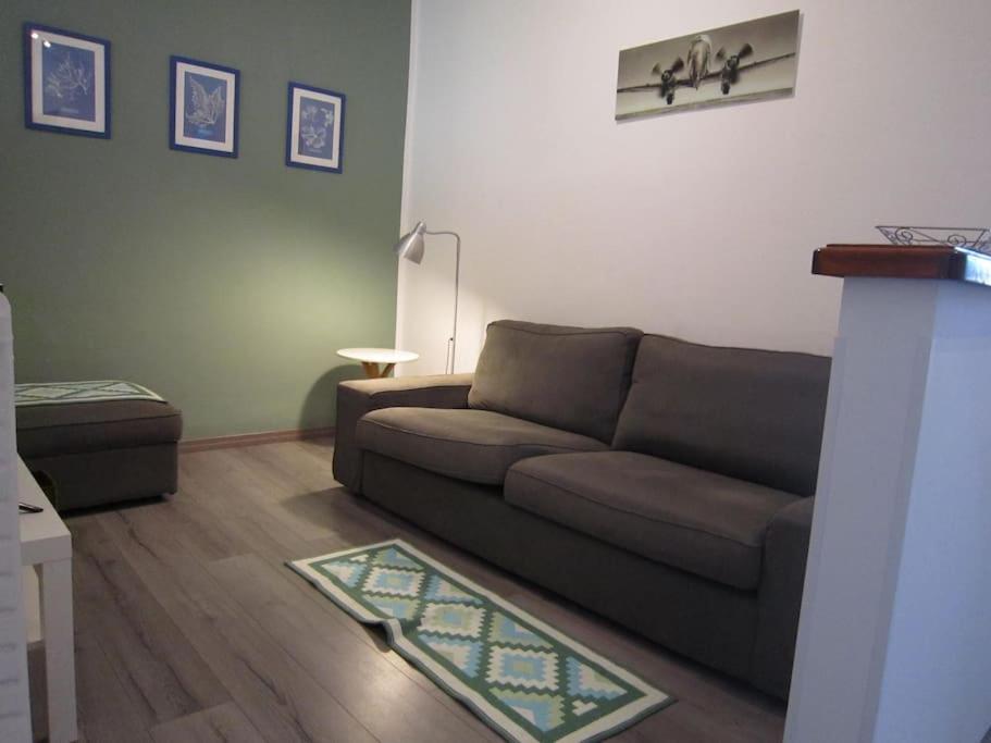 One-Bedroom Apartment photo 1