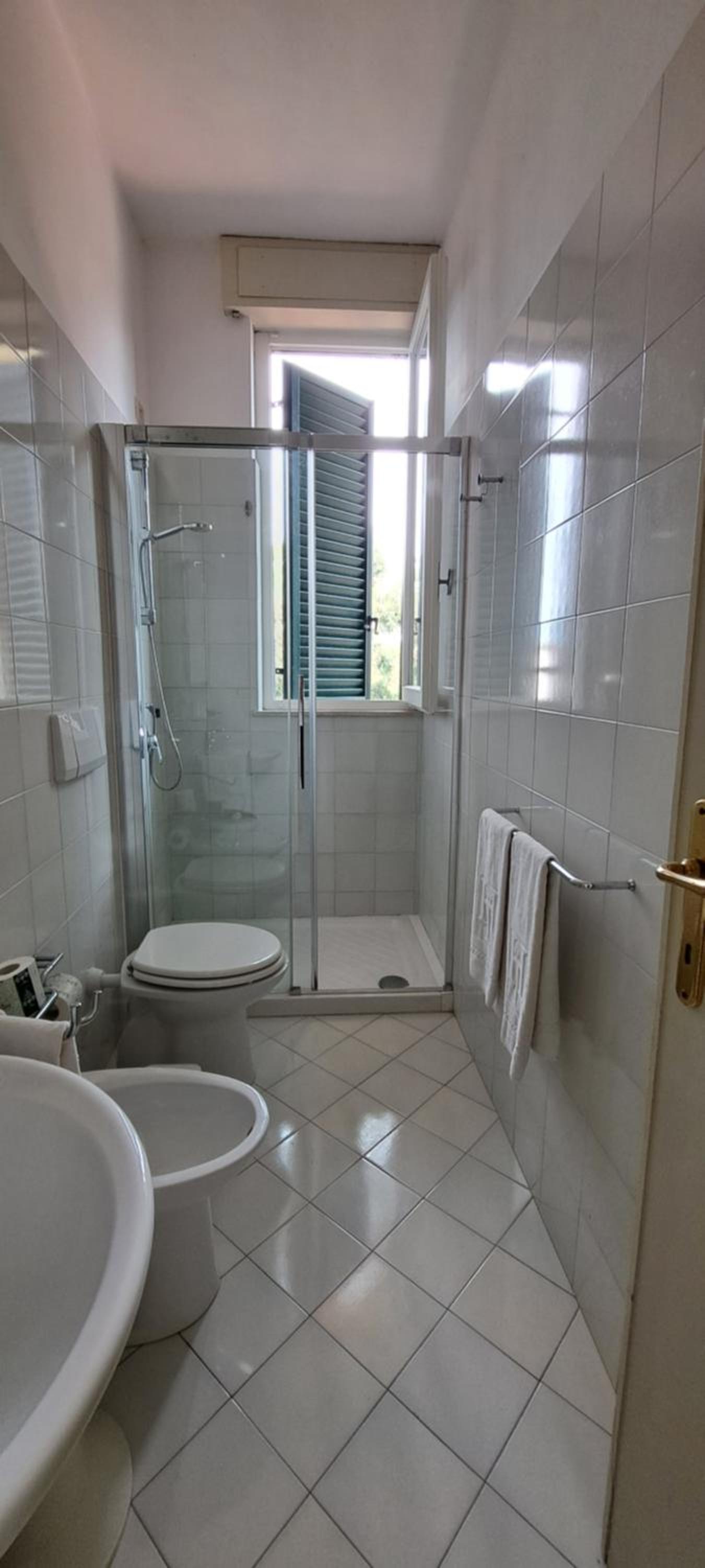 Standard Triple Room - Photo 4