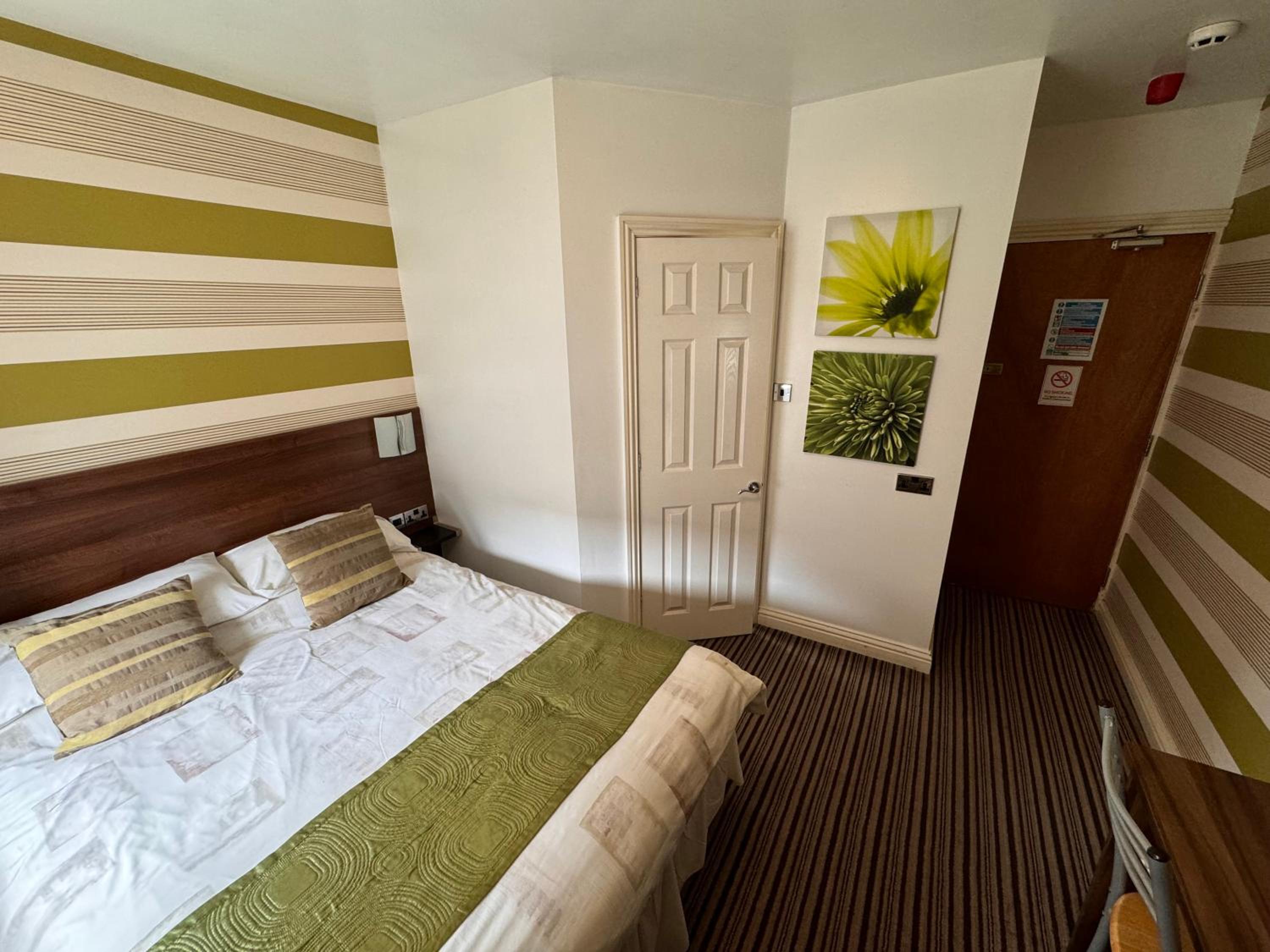 Double Room photo 3