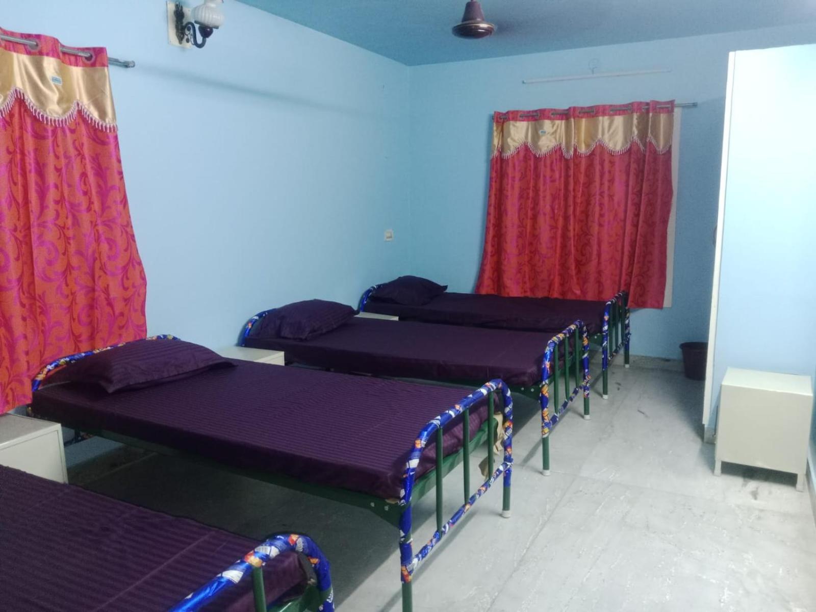 4-Bed Male Dormitory Room  photo 3