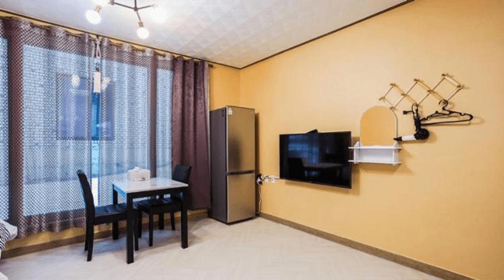 Double Room 7 photo 3