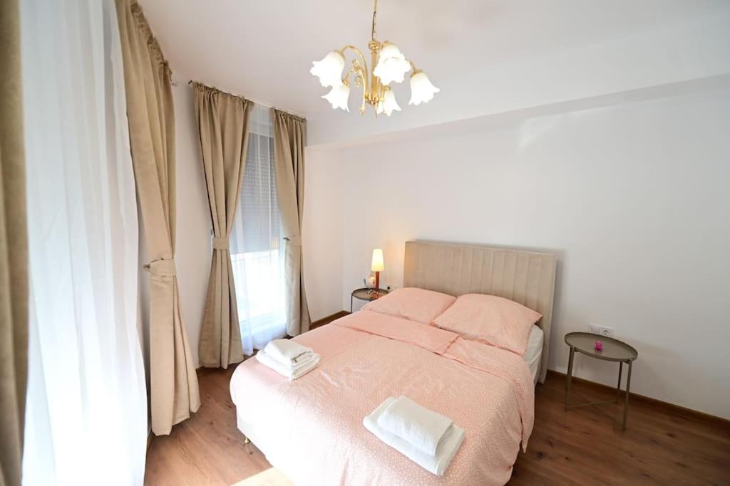 Three-Bedroom Villa photo 1