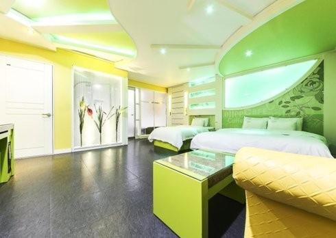 Double or Twin Room photo 3