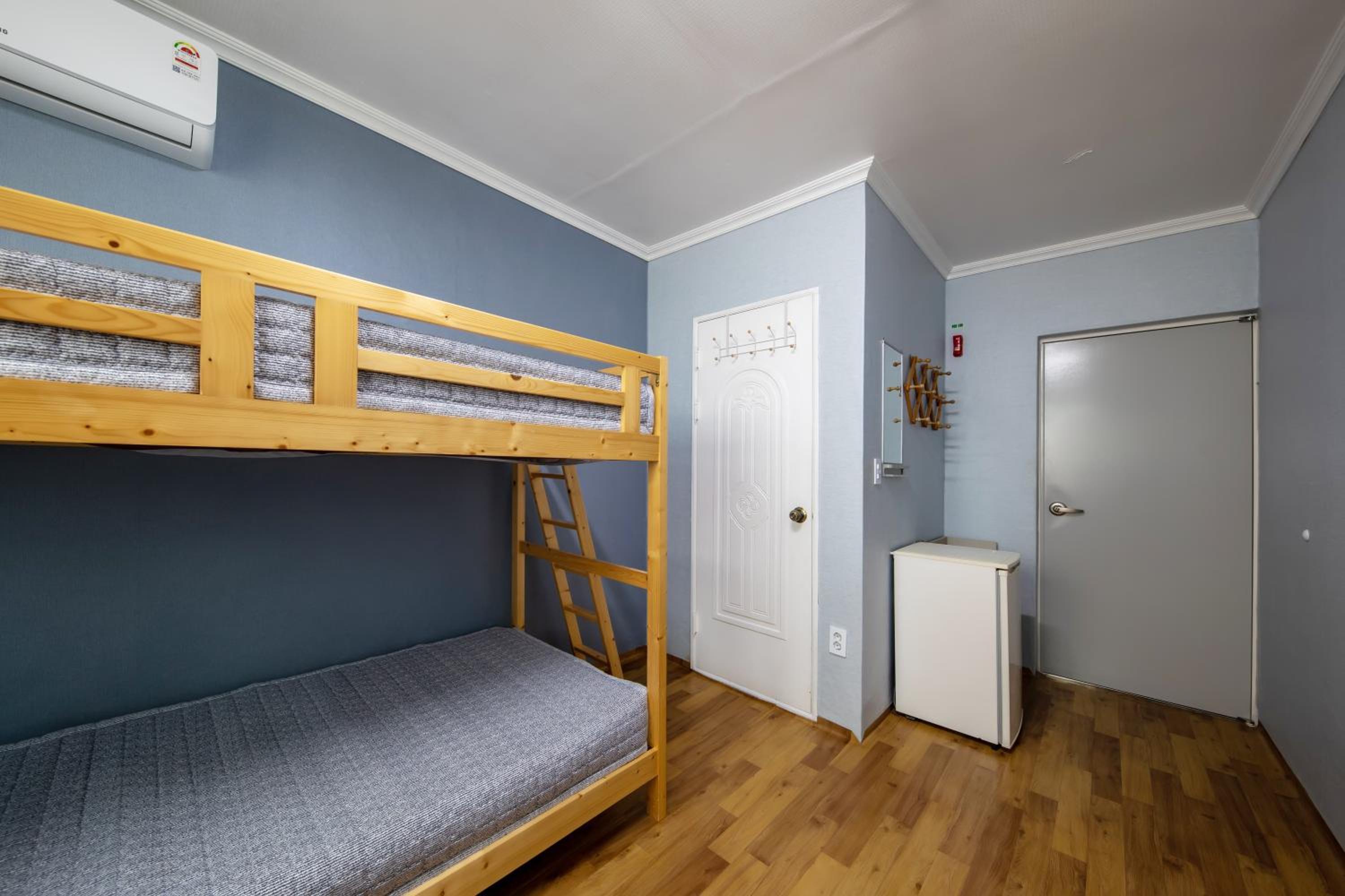 Double Room - Photo 2