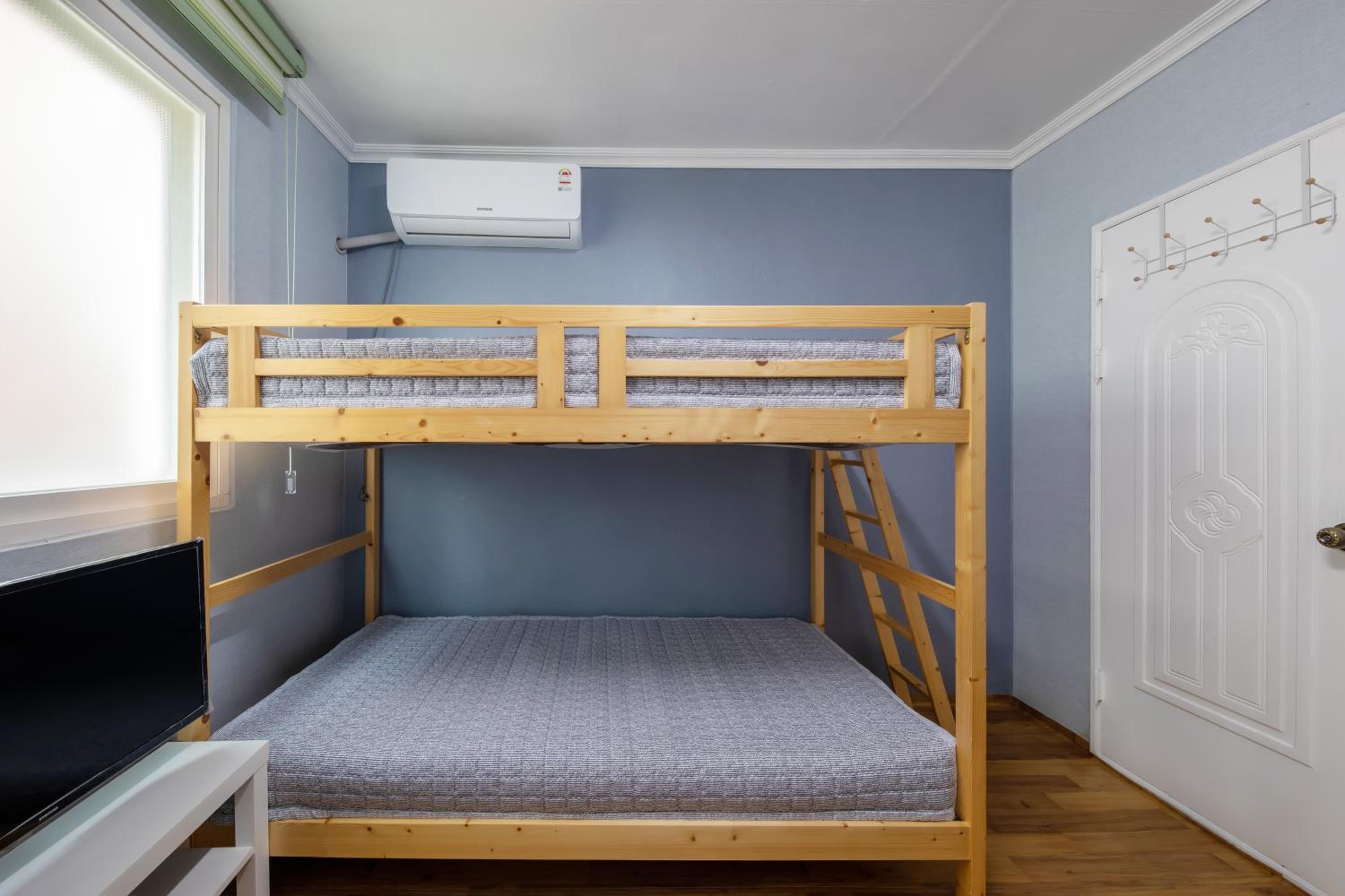 Double Room - Photo 3