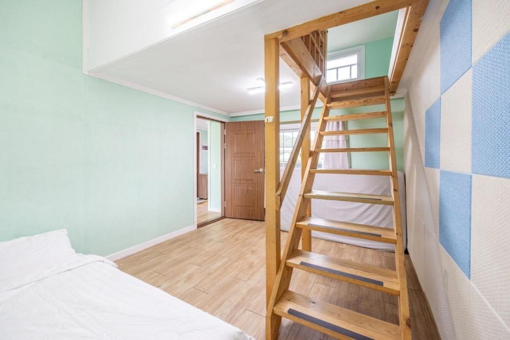 Quadruple Room photo 2